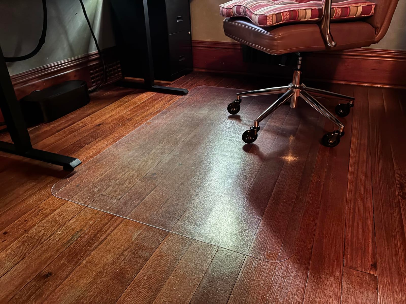 Kuyal Clear Chair mat for Hardwood Floor, 46 x 72 inches customer photo 1