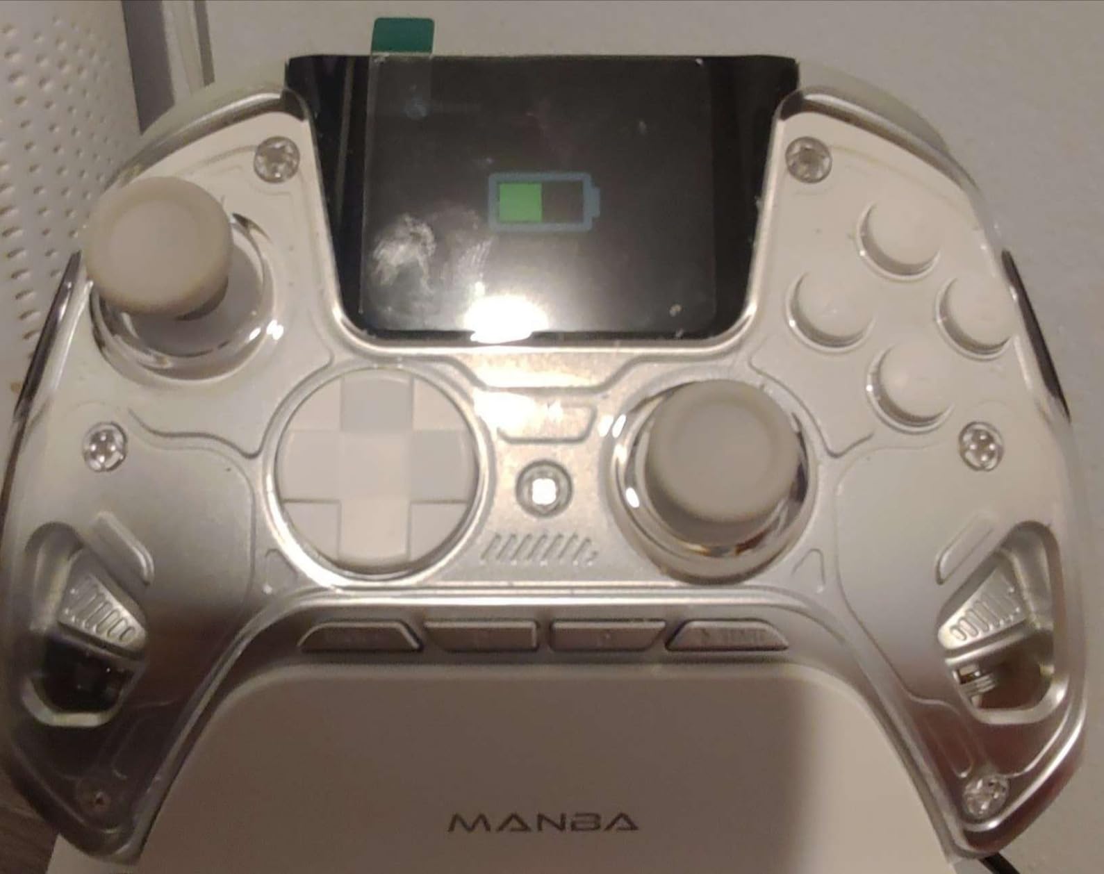 ManbaOne Interactive Screen Wireless Gaming Controller for PC/Switch/Switch 2/iOS/Android,Hall Effect Stick & Trigger,RGB Lighting,Remappable Buttons,1800mAh with Charging Dock (White) customer photo 1