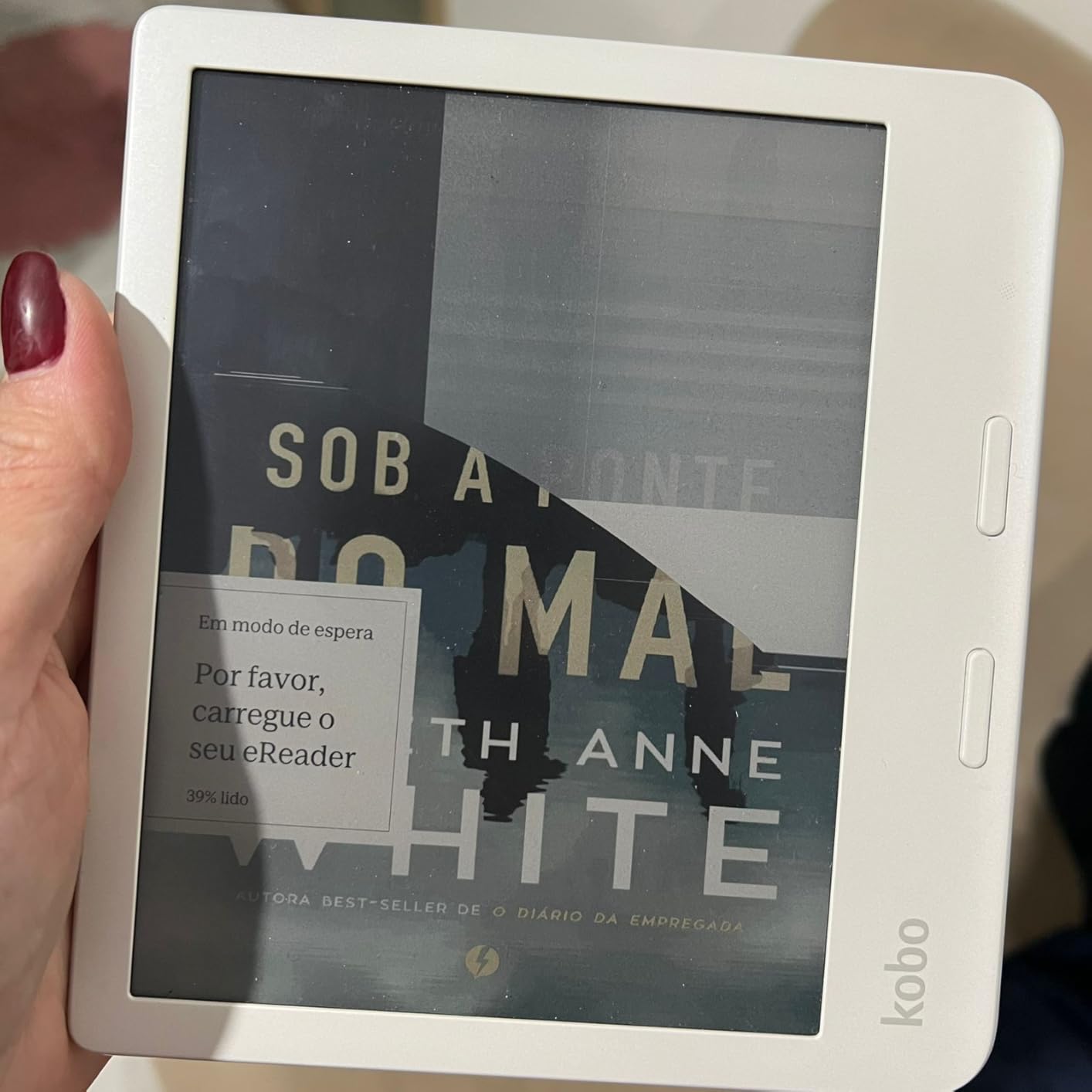 Kobo Libra Colour | eReader | 7” Glare-Free Colour E Ink Kaleido™ 3 Display | Dark Mode Option | Audiobooks | Waterproof | Black customer photo 2