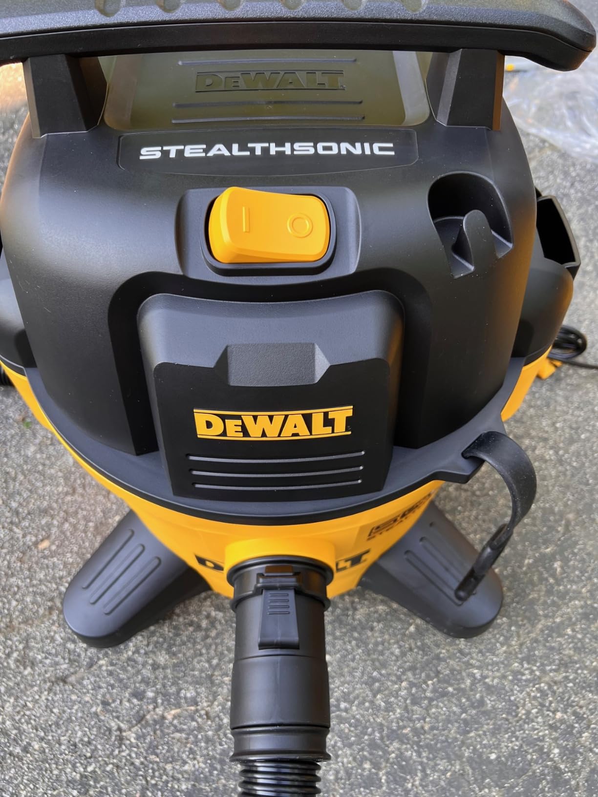 DEWALT STEALTHSONIC Wet Dry Shop Vac 6 Gallon 5 HP, DXV06P-QT customer photo 2