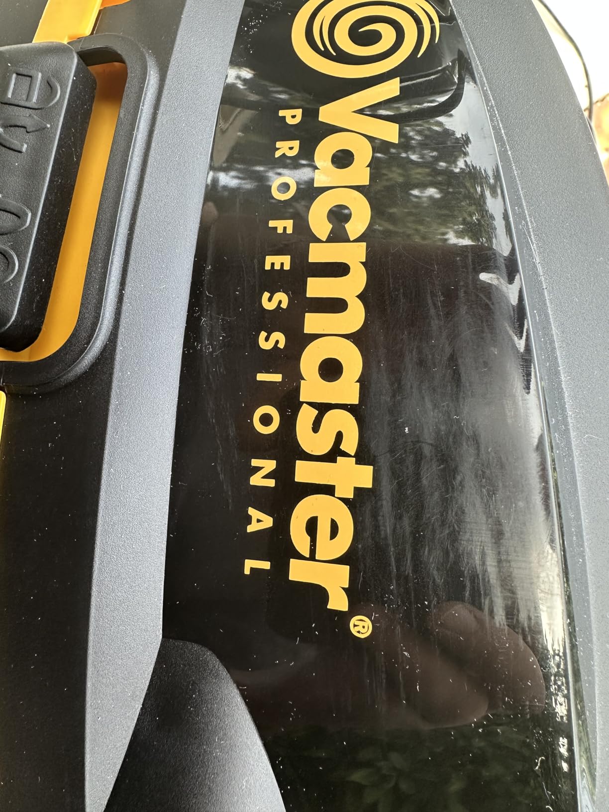 Vacmaster Professional Beast Series VFB511H 0201 5-Gal 5.5 PHP Wet/Dry Vac customer photo 1
