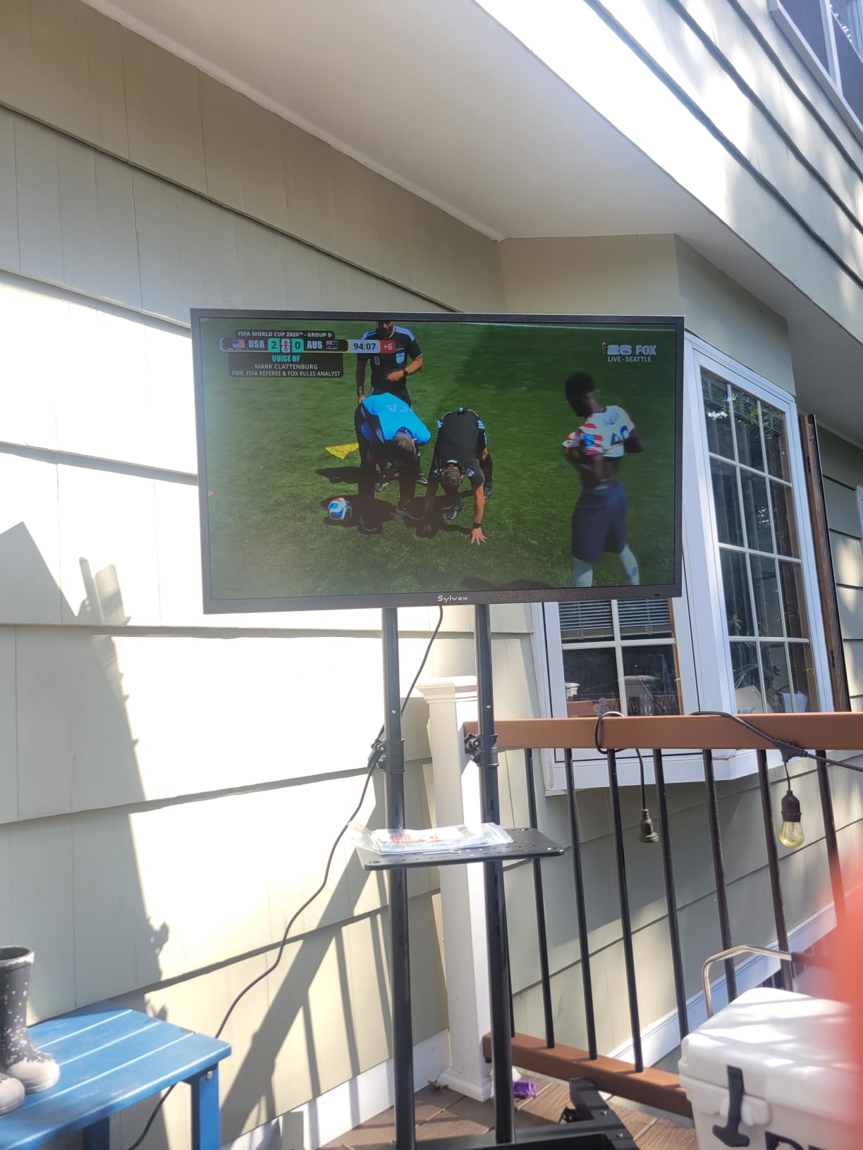 SYLVOX Outdoor TV, 65 inch Smart Waterproof Outdoor TV, 4K UHD Weatherproof | IP56, Support Dolby Vision Atmos, Google Cast, 1000 nit Brightness for Outside Partial Sun & Full Shade (Deck Pro 3.0 /2026) customer photo 2