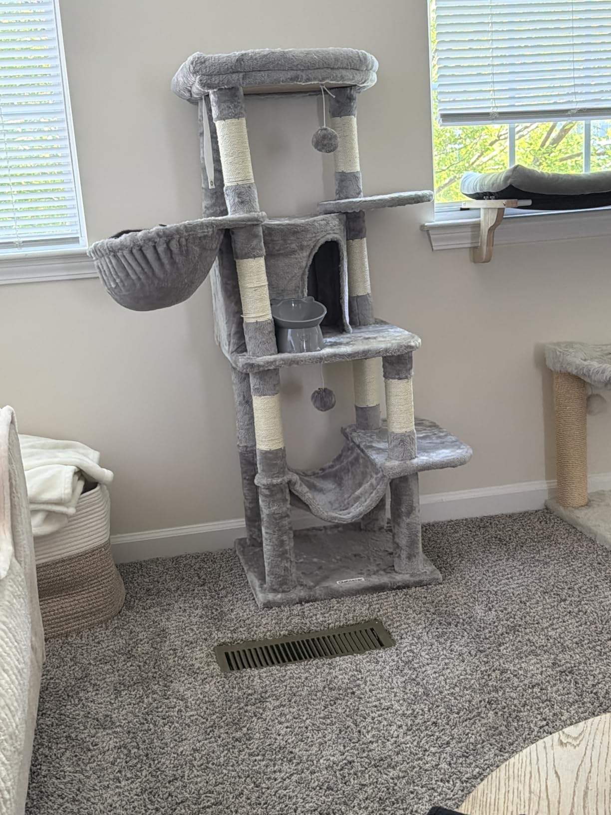 Globlazer 66inch Corner Cat Tree Tower for Indoor Large Cats, C66, Beige customer photo 2