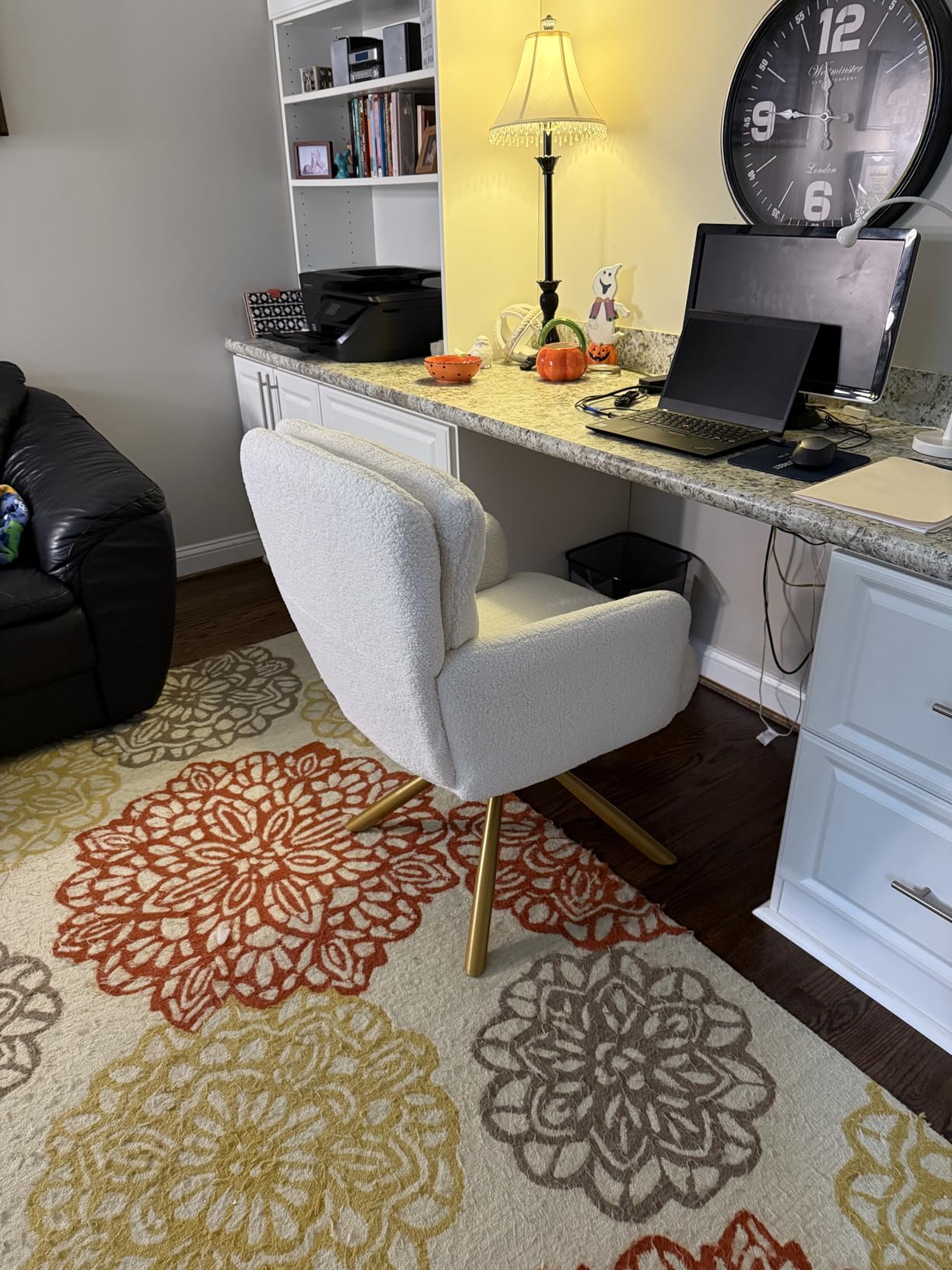 Ugijei Teddy Office Desk Chair No Wheels, Modern Vanity Chair with Gold Legs, Boucle Comfy Swivel Accent Chair, Wide Seat Computer Task Reading Armchair for Living Room Home Office (Beige) customer photo 2