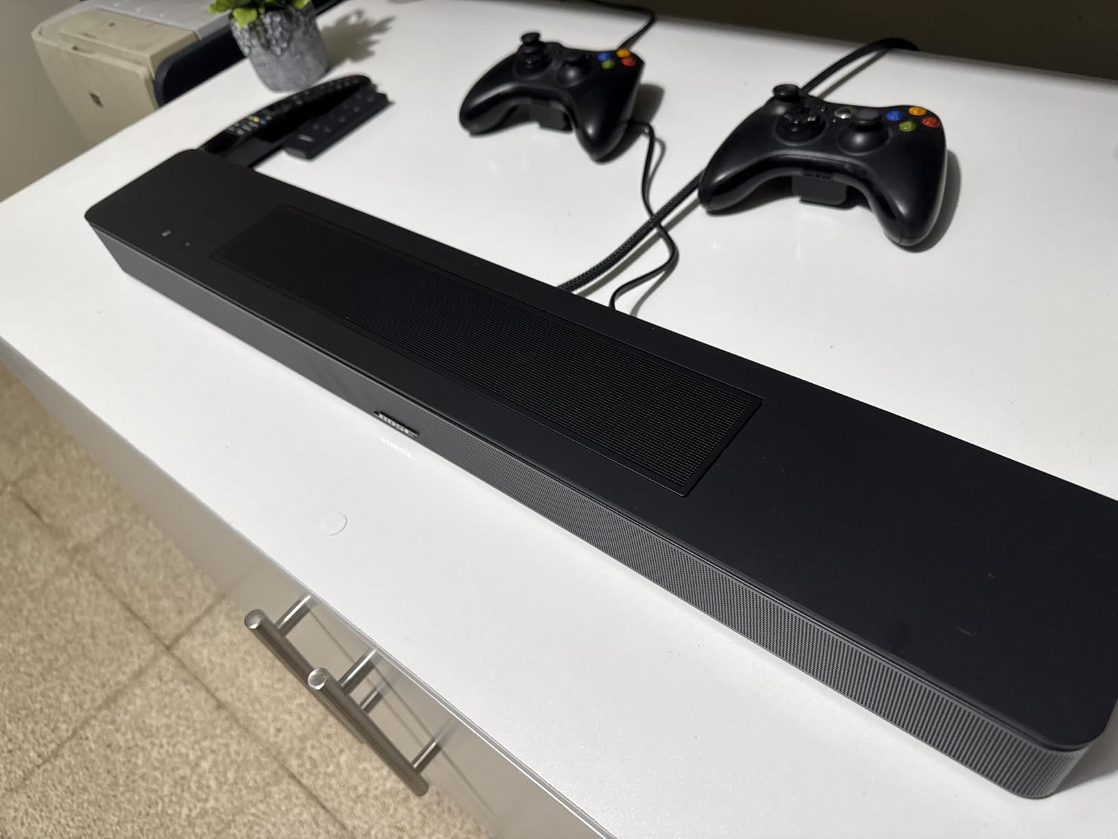 Bose Smart Dolby Atmos Soundbar, All-in-One Soundbar for TV, A.I. Dialogue Mode, Voice Control and Amazon Alexa Built-in, Supports Bluetooth/AirPlay/Spotify Connect/Chromecast, Black customer photo 2