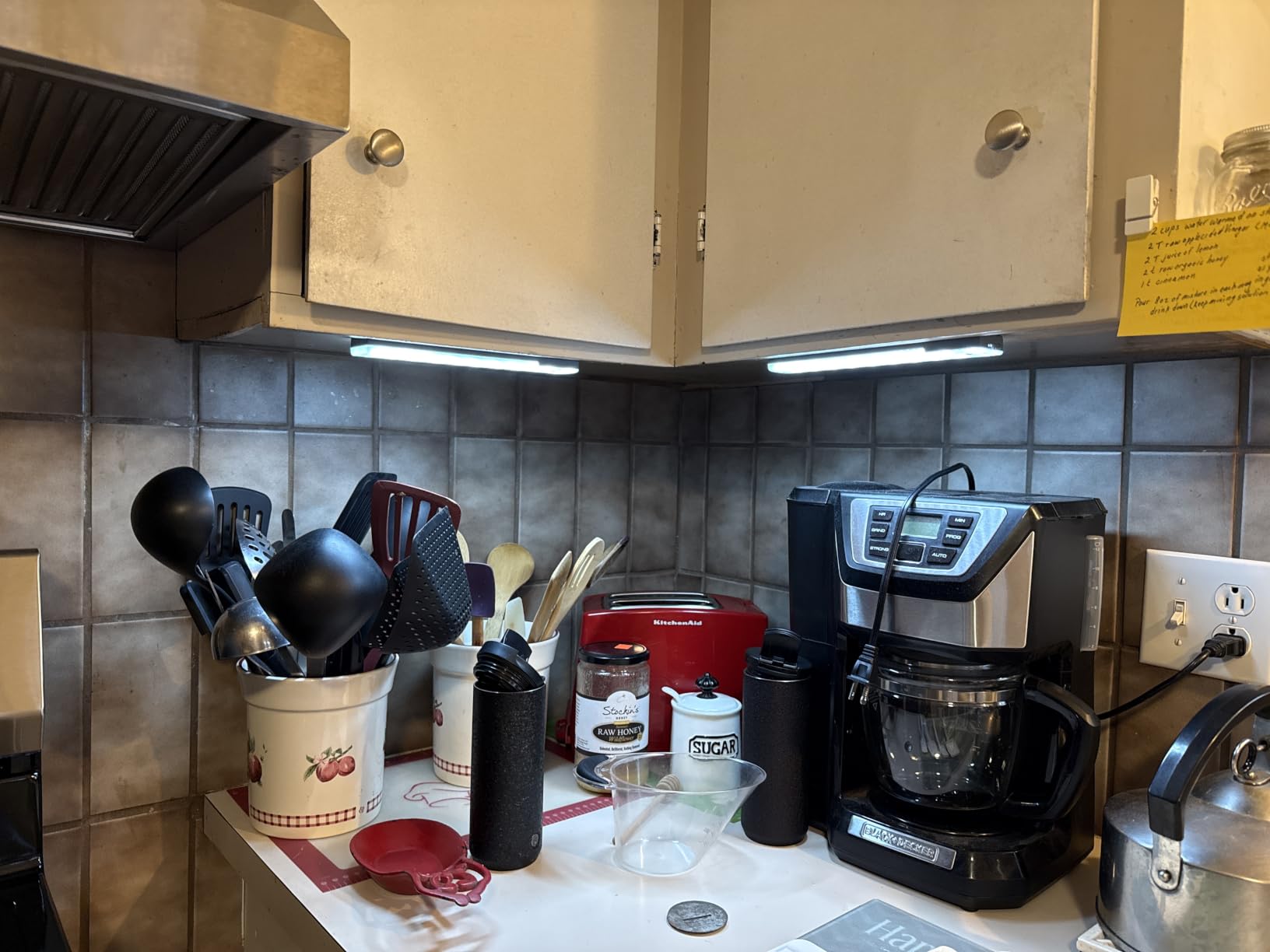 EZVALO Under Cabinet Lighting with Charging Station, Motion Sensor Lights customer photo 2
