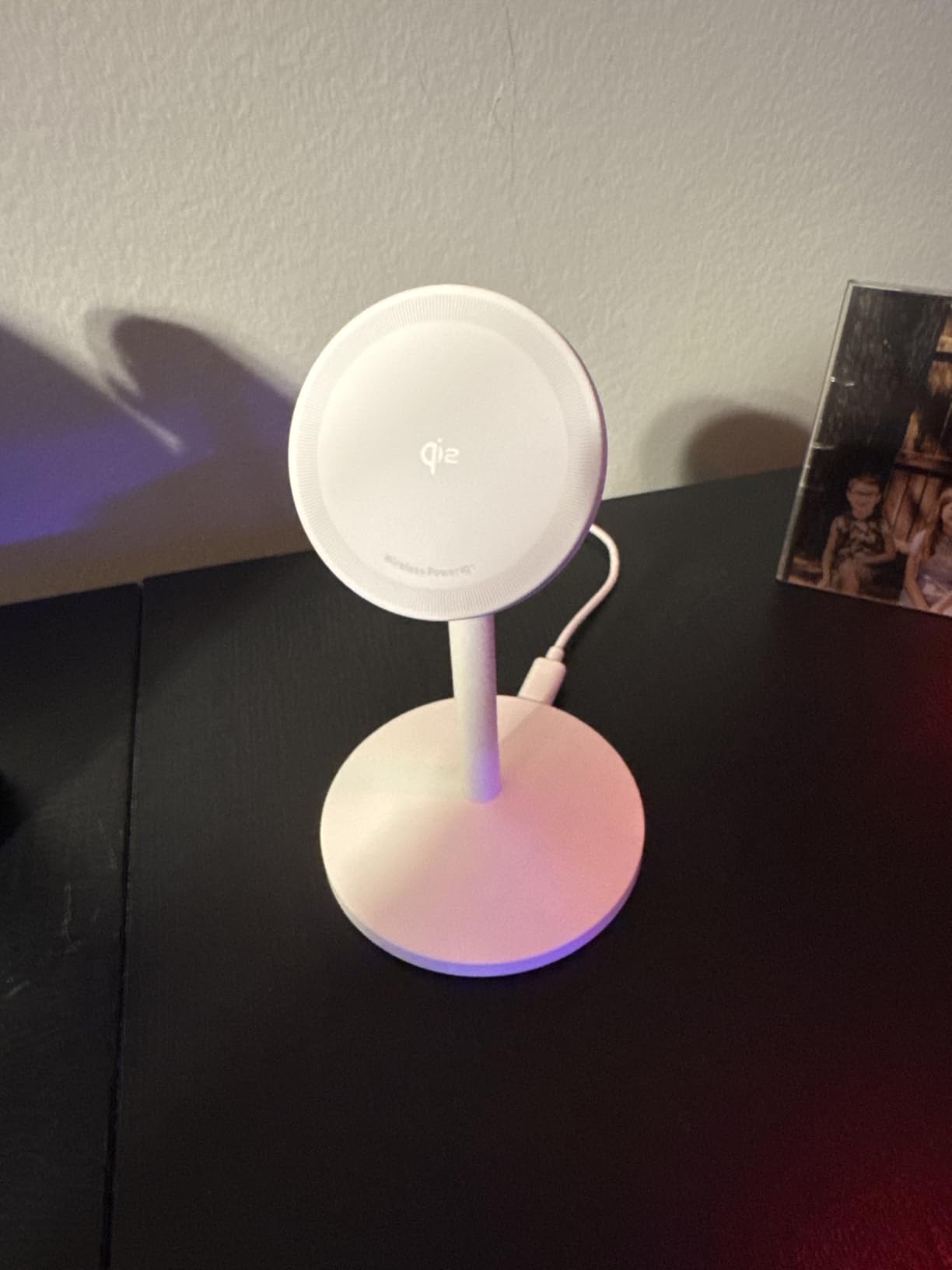 Anker MagSafe Charger, MagGo Qi2 15W 360-Degree Wireless Charger Stand customer photo 2