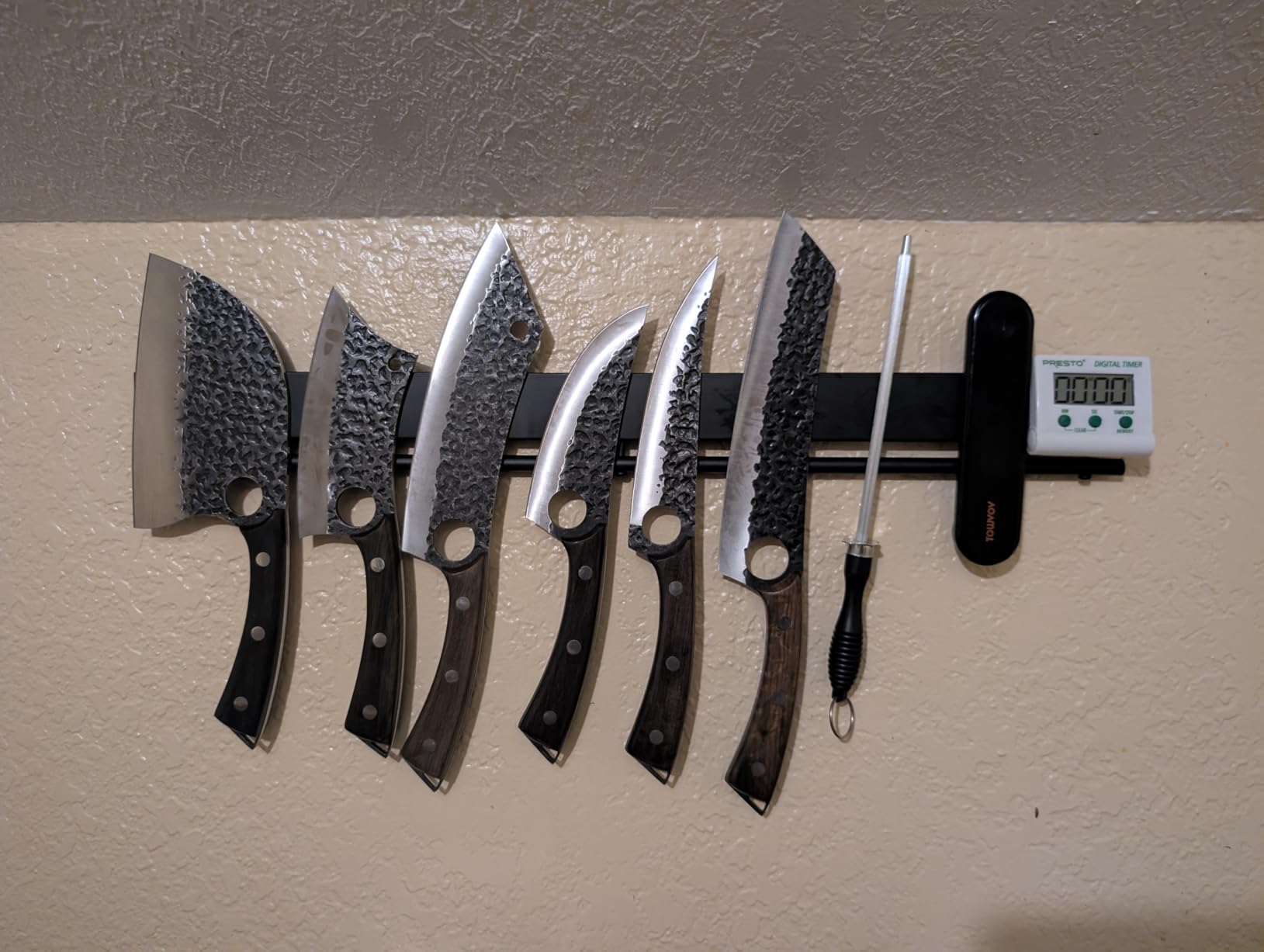 17 inch magnetic knife holder with 10 hooks, No Drilling, Black customer photo 1