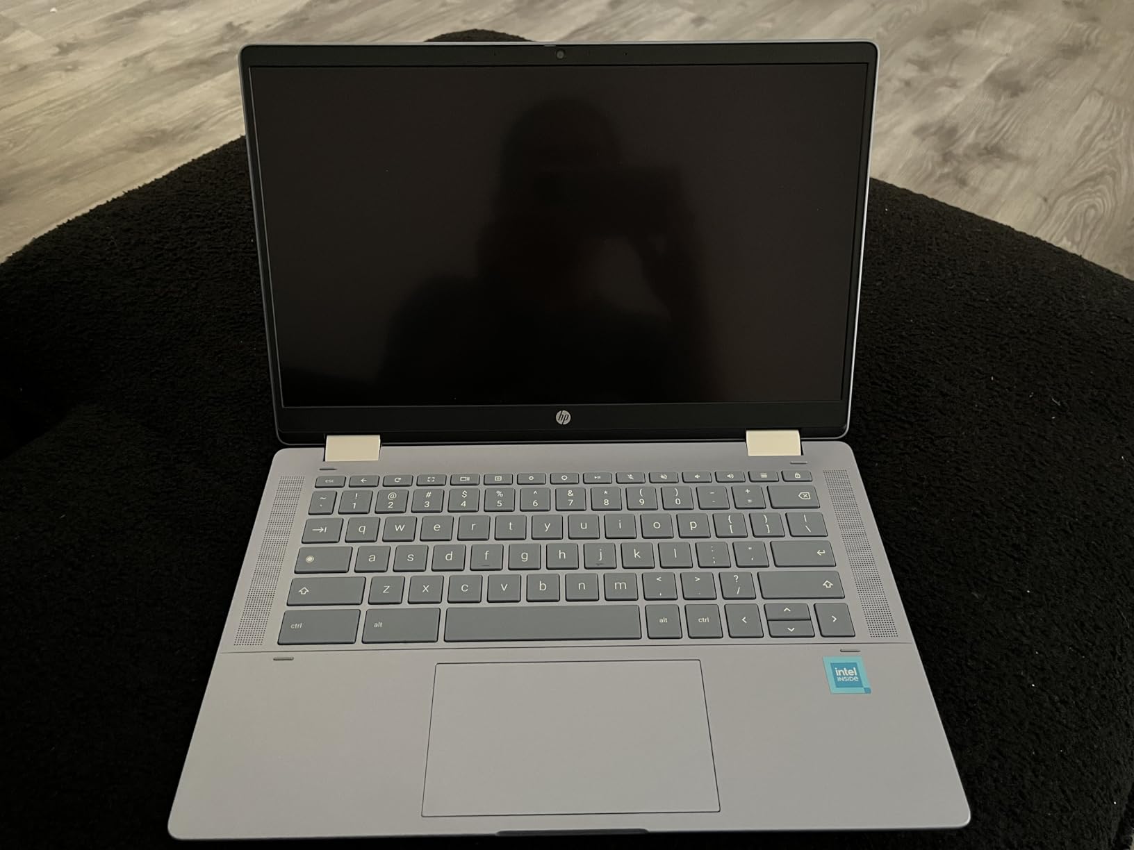 HP 14 2-in-1 Chromebook 14in FHD Intel CPU 4GB 64GB Storage (14b-Renewed) customer photo 2