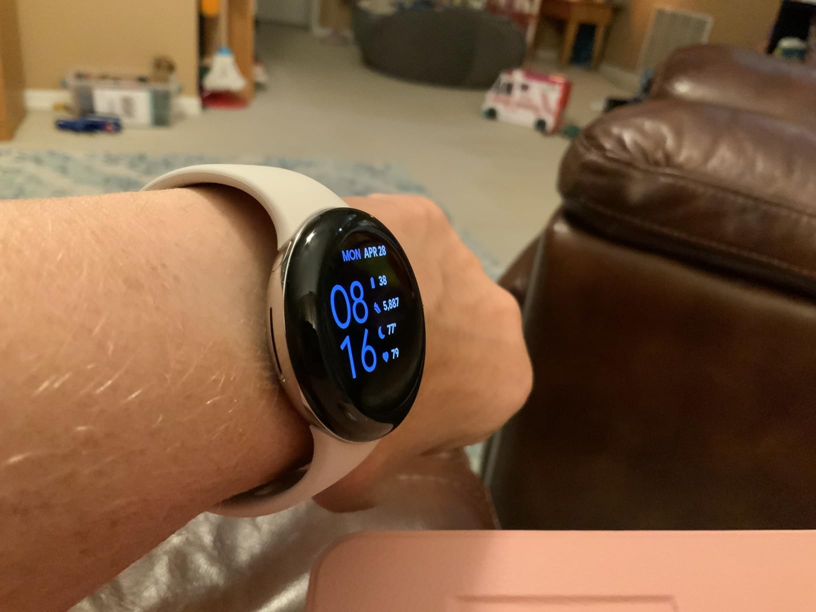 Google Pixel Watch 3 (45mm) 2024 Model - Android Smartwatch, Heart Rate Tracking, Fitbit Advanced Running, Fitness Insights, 24-Hour Battery - Matte Hazel Aluminum Case - Hazel Band - Wi-Fi customer photo 2