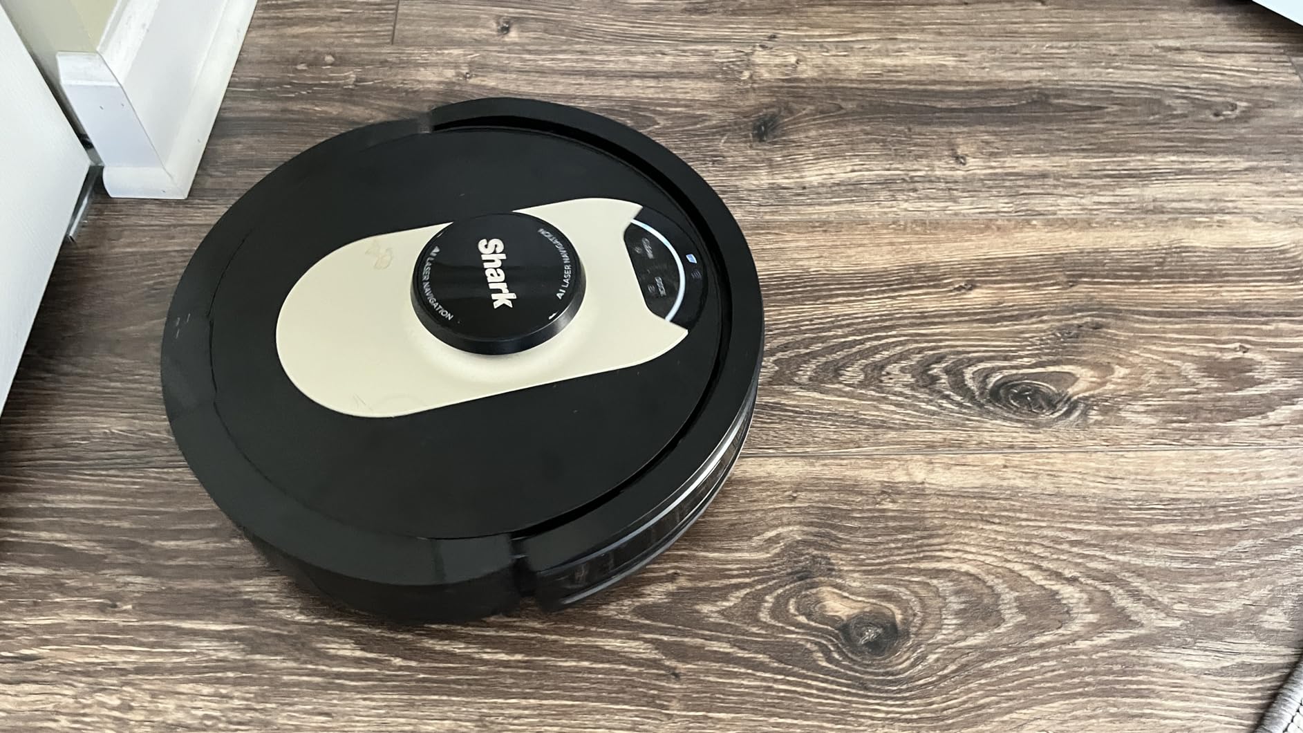 Shark PowerDetect Robot Vacuum & Mop Combo, 60-Day Self-Empty, AV2800ZE customer photo 2