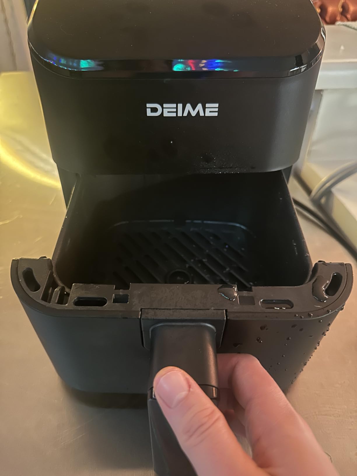DEIME Air Fryer, Small Digital 3 Qt Airfryer Space Saving Compact, Bake, Reheat, Roasts for Quick Easy Meals, Mini Compact & Quiet, Nonstick & Dishwasher Safe Basket (Black) customer photo 2