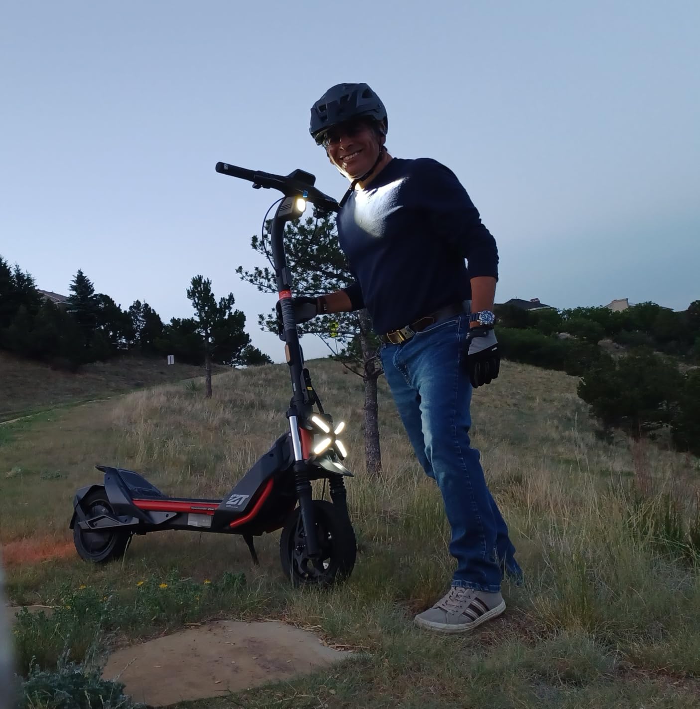 Segway ZT3 Pro Electric Scooter, Up to 24.9 MPH, 43.5-Mile Range | 1600W peak motor, dual suspension, Flash Charge, off-road design for adults, and UL 2272 and UL 2271 certification customer photo 2