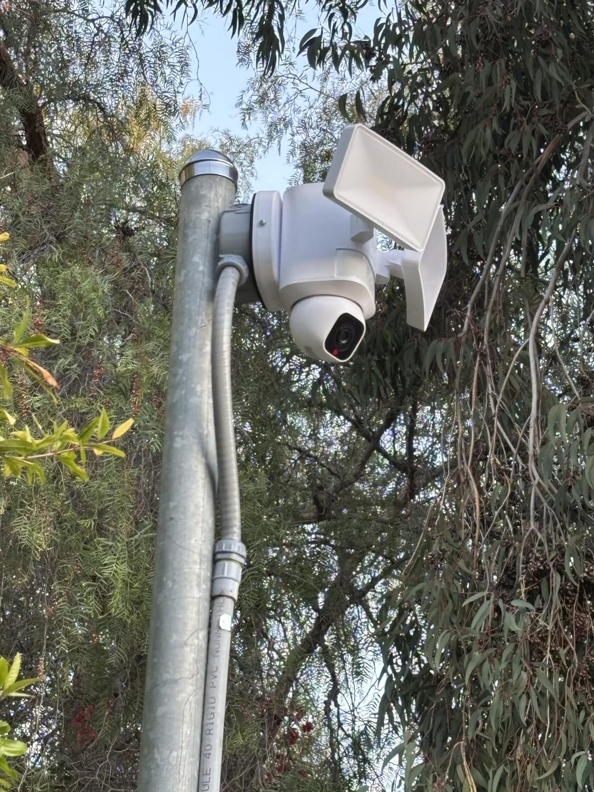 eufy Security Floodlight Camera E30, 2K, AI Detection & Tracking, Outdoor | 360° Coverage, Pan & Tilt, 2000 Lumens, Built-in Siren, 24/7 Recording, 2.4GHz Wi-Fi, No Monthly Fee customer photo 1