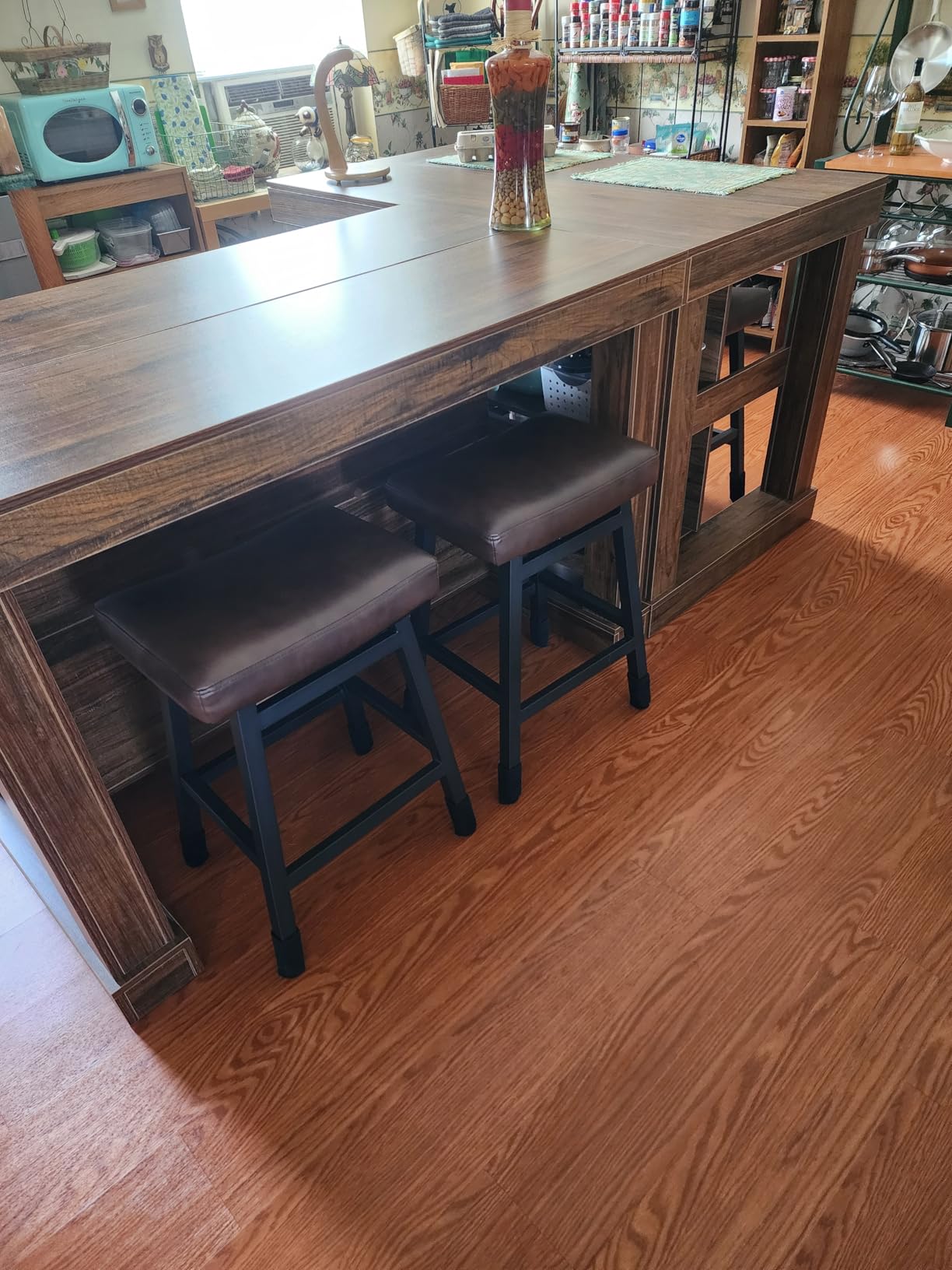Raynesys 24 Inche Bonded Leather Counter Height Bar Stools Set of 2 Curved customer photo 2