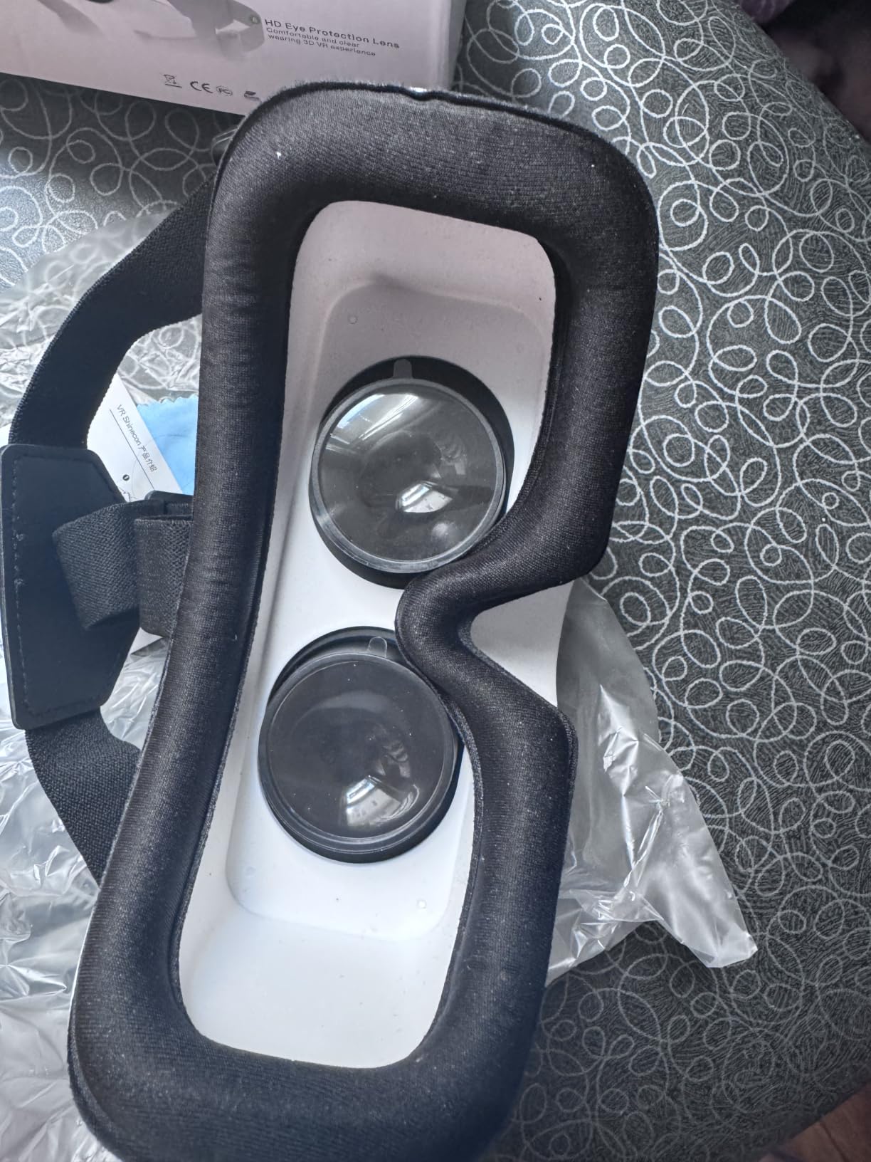Virtual Reality Goggles, 3D VR Glasses Adjustable VR Virtual Reality Headset with Wide Angle Lens, Universal 3D VR Headset for Kids Adults, HD Goggles for Phone Movies Games customer photo 1