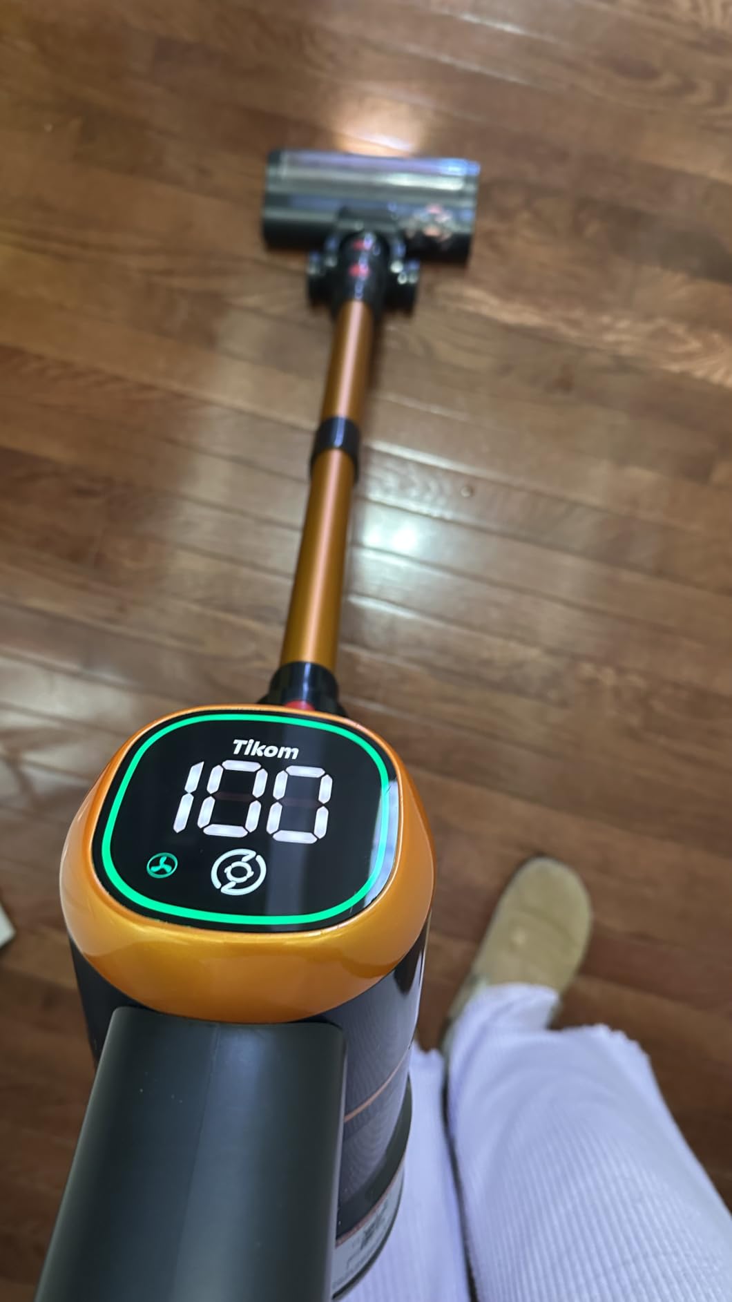 Tikom V500 Cordless Vacuum Cleaner for Home, 40000Pa/450W Stick Vacuum with LED Touch Screen, Charging Wall Dock, Anti-Tangle, Lightweight Handheld Vacuum for Pet Hair, Hard Floor, Carpet customer photo 2