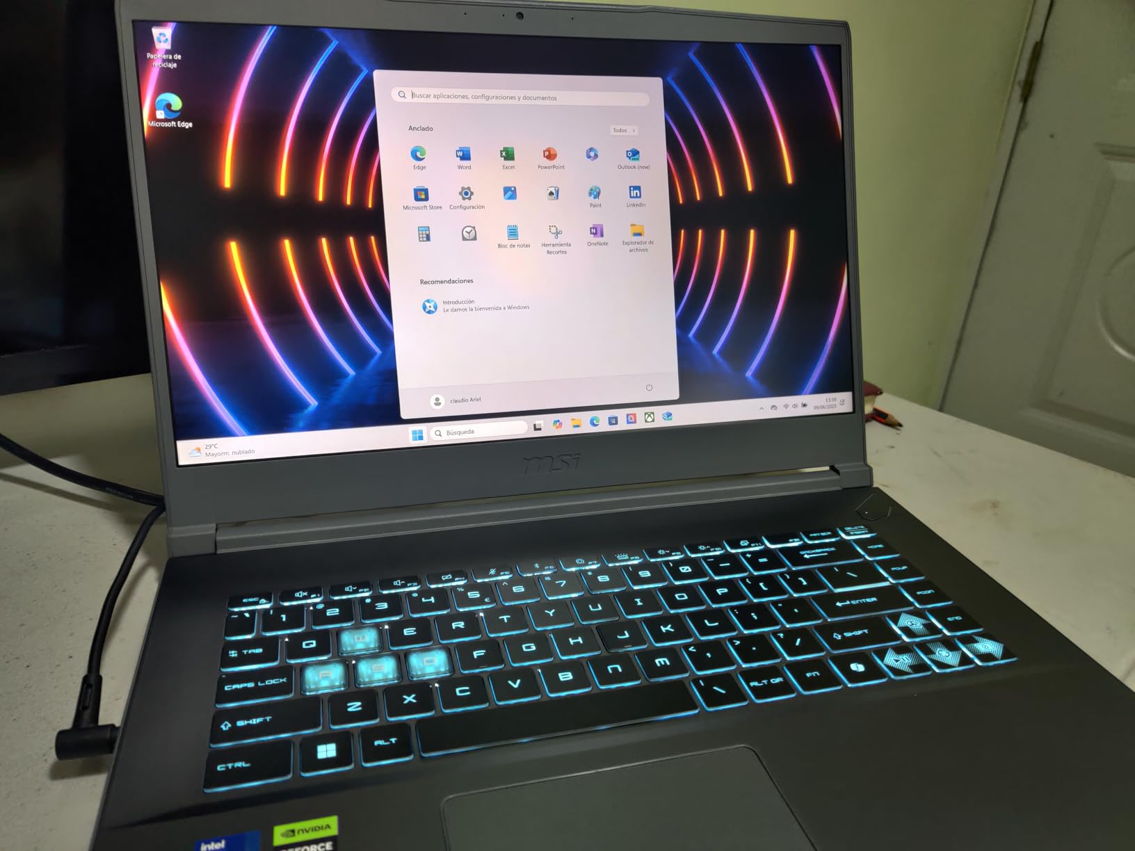 msi Thin 15 15.6” 144Hz FHD Gaming Laptop: Intel Core i7-13620H, NVIDIA Geforce RTX 4050, 16GB DDR4, 512GB NVMe SSD, WiFi 6E, Win 11: Black B13VE-2678US customer photo 1