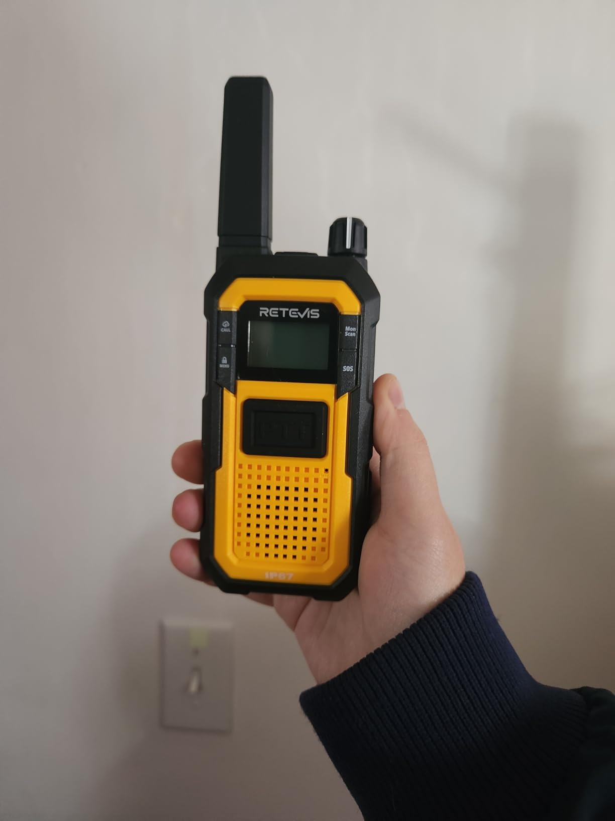 Retevis RB48 Walkie Talkies for Adults, Heavy Duty 2 Way Radios Long Range | for Jobsite Construction School, MIL-STD-810H, IP67 Waterproof, Shock Resistant, Dual PTT, 6 Pack with 6-Way Charger customer photo 2