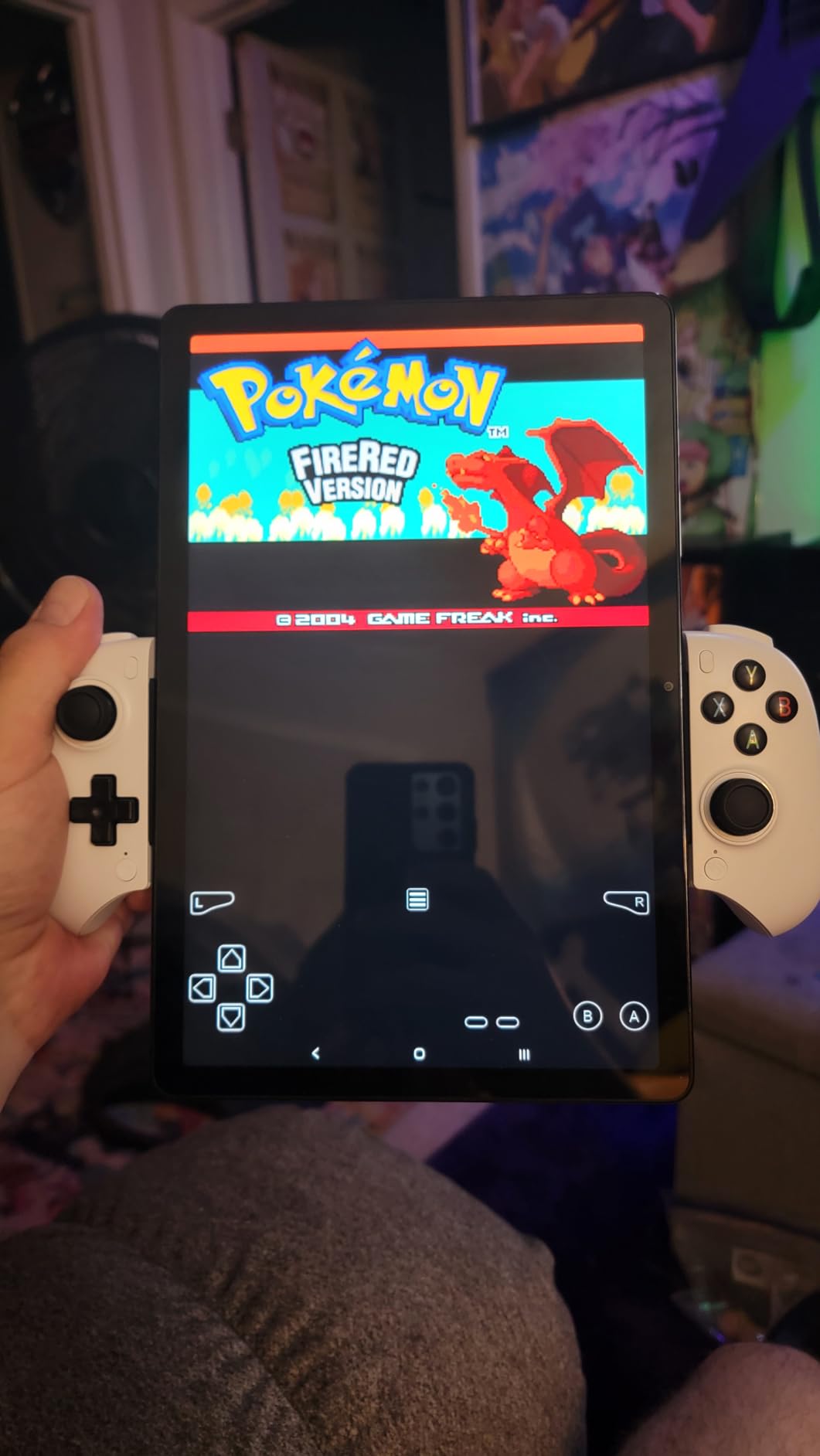 8BitDo Ultimate Mobile Gaming Controller for Android devices, Bluetooth Mobile Game Controller with Hall Effect Joysticks and Hall Triggers (Black) customer photo 1