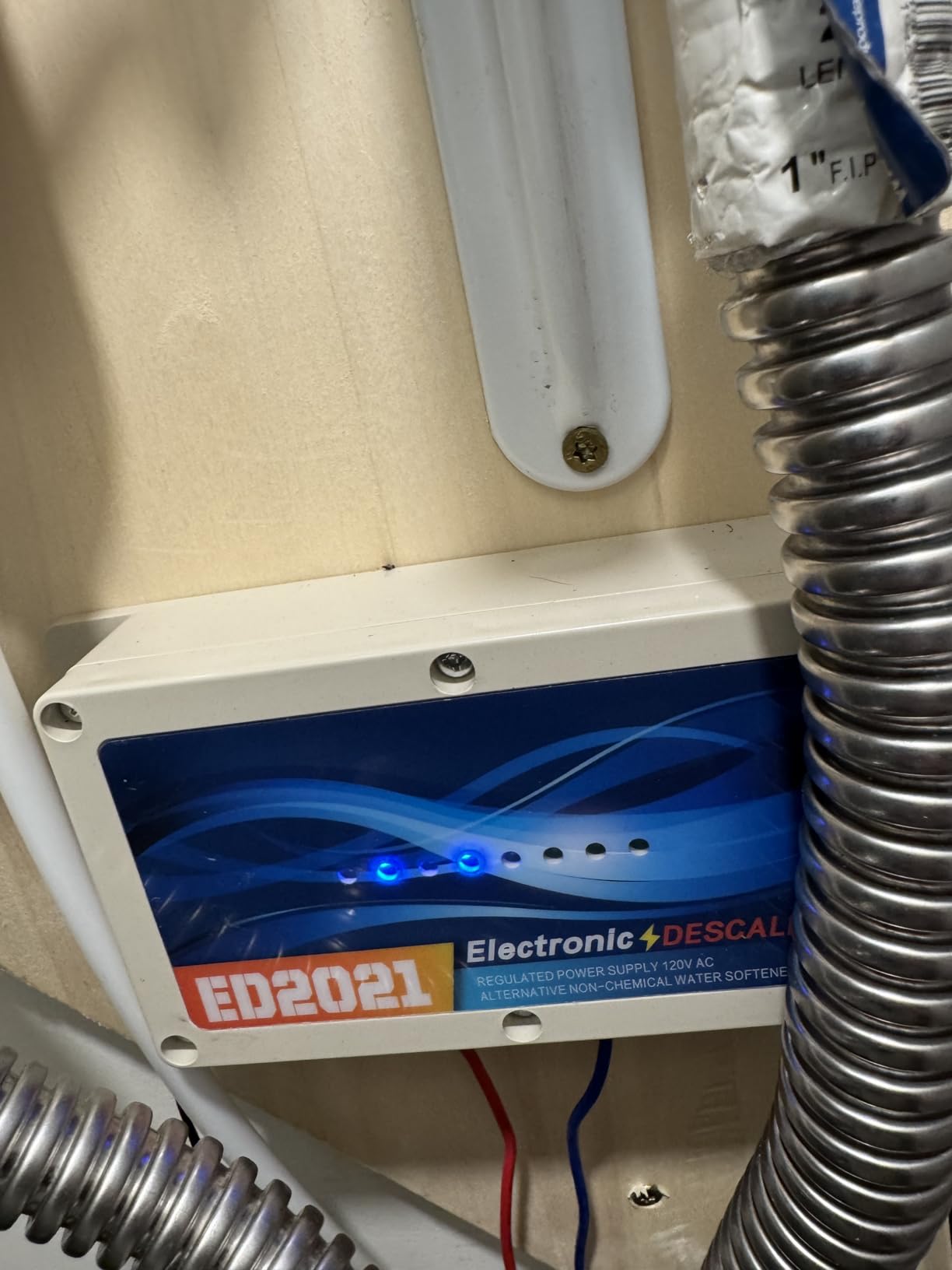 Whole House Water Descaler, Salt Free Hard Water Conditioner,Scale Reducer customer photo 1