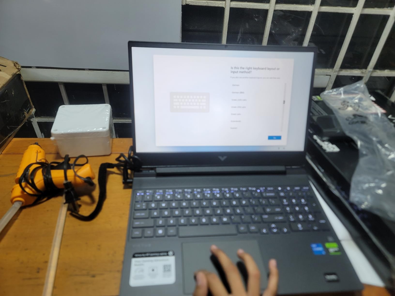 HP Victus 15.6 inch FHD 144Hz Gaming Laptop Intel Core i5-13420H NVIDIA GeForce RTX 4050 6GB - 16GB DDR4 512GB SSD Mica Silver (2024) customer photo 1
