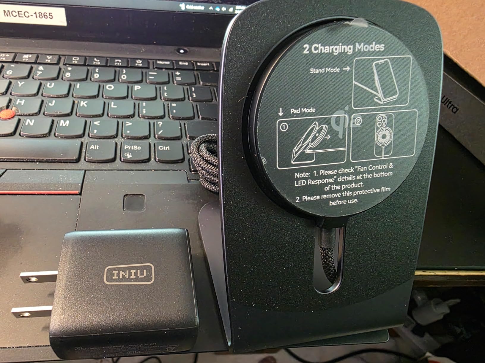 INIU 2-in-1 Detachable Wireless Charger Stand, QI2 15W Fast Charging Pad customer photo 2