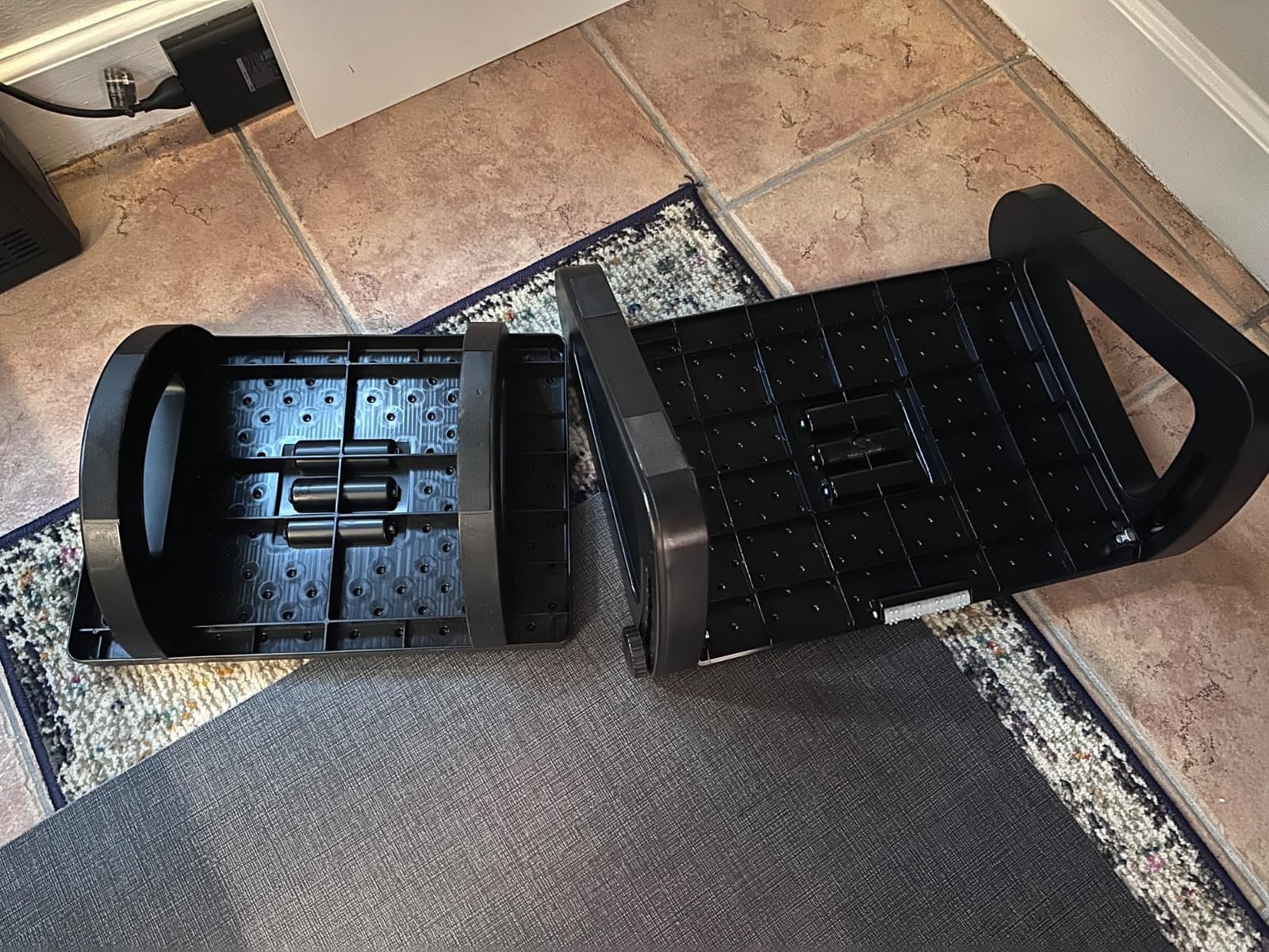 Foot Rest for Under Desk at Work, Six Heights Adjustable Foot Stool | Under Desk Footrest, Ergonomic Foot Stools for Under Office Desk, Desk Foot Rest with Massage Rollers, Chair Leg Rest Black customer photo 1