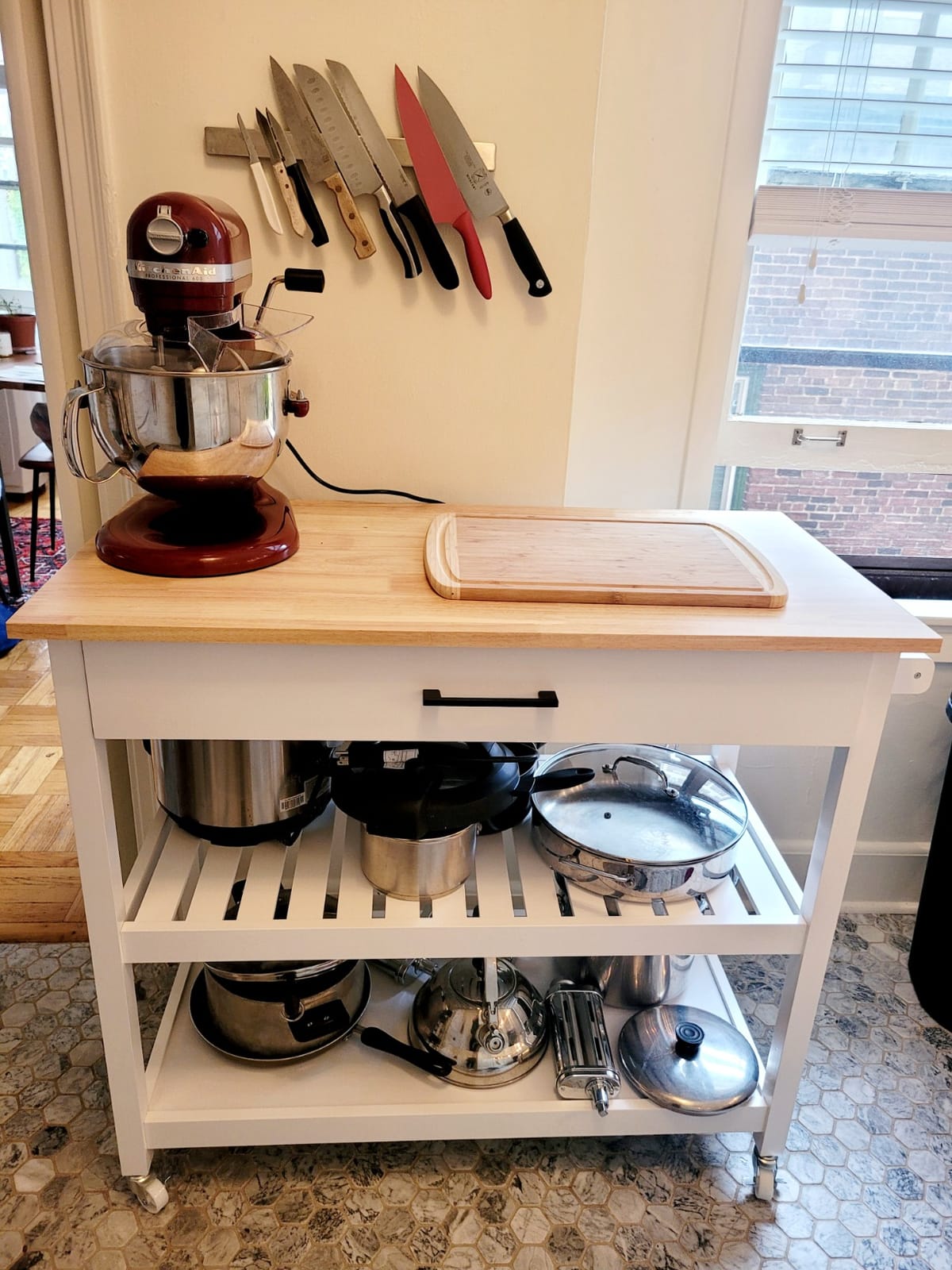 Yaheetech Rolling Kitchen Island Cart with 3 Shelves Lockable Wheels, White customer photo 2