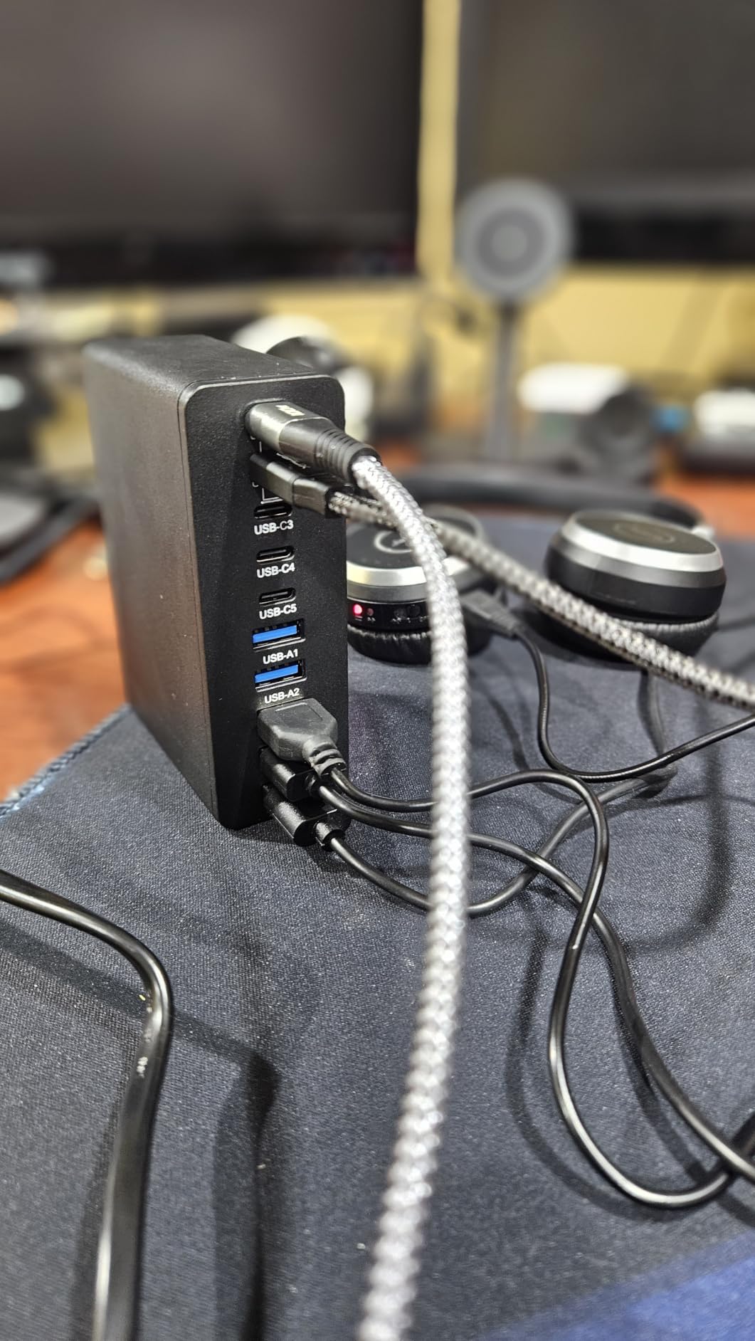 320W USB C Charger Block, MGRNPONY 10-Port GaN USB C Charging Station Black customer photo 2