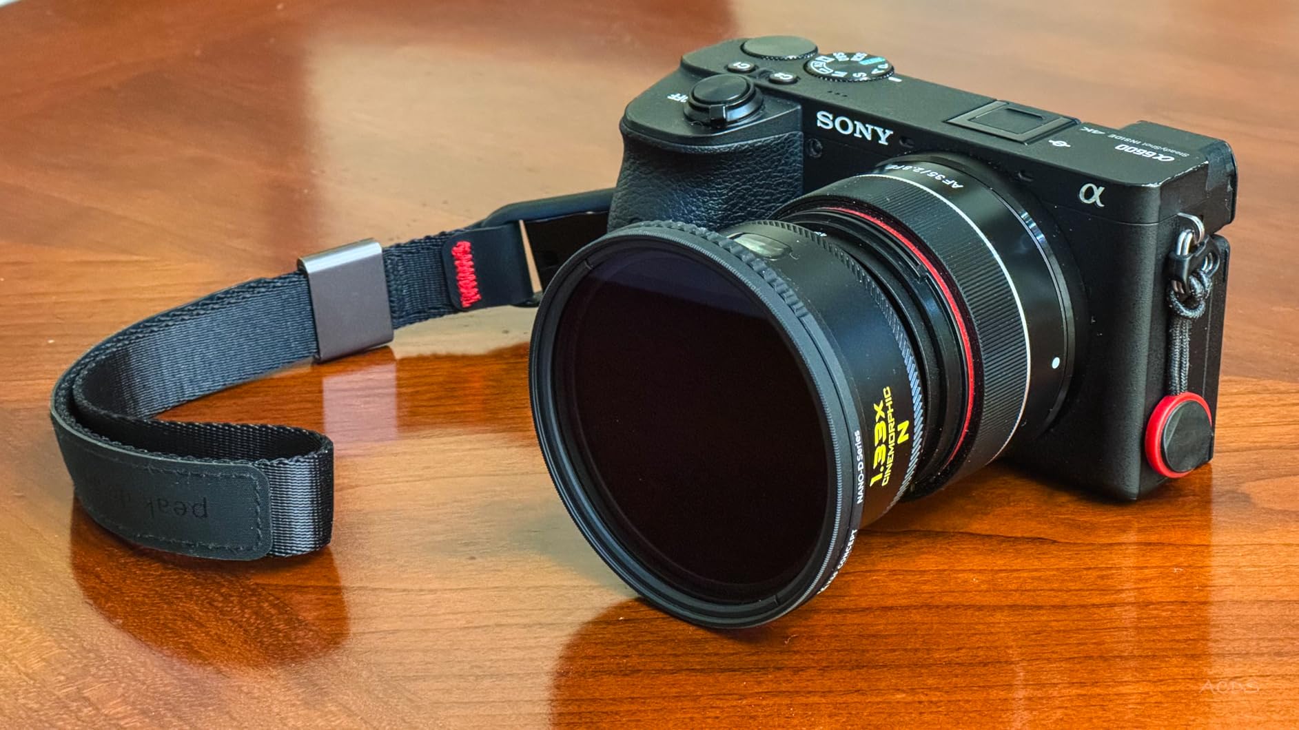 Neutral Streak 1.33x Anamorphic Lens with 17mm Mount Phone Case | Cinematic Wide-Screen Lens with Natural Light Streak Effect, Perfect for Night Cityscapes, Filmmaking customer photo 1