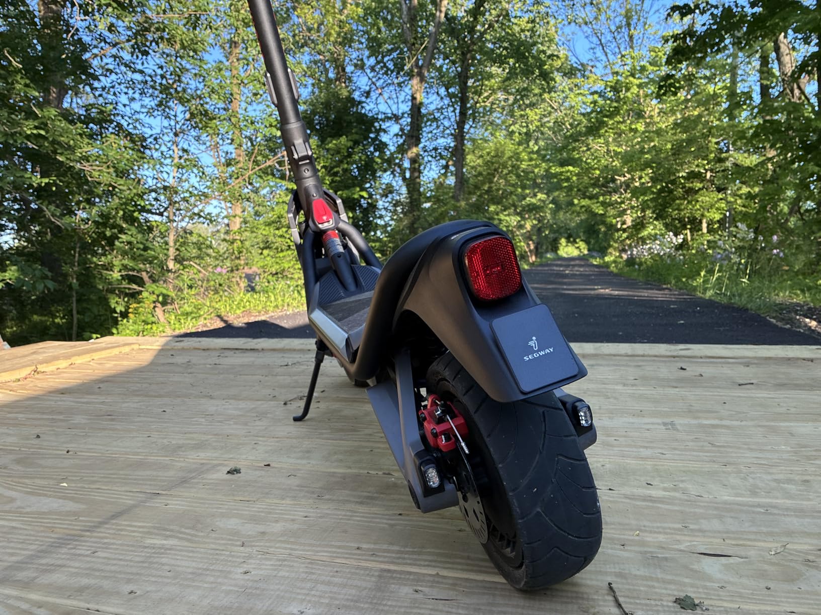 Segway SuperScooter GT3, 31 MPH w/ 45-Mile Long Range, 2400W Peak Motor, Dual Hydraulic Suspension, Self-Sealing Tires, Flash Charging Electric Scooter for Adults, UL 2272/2271 Certified, Gen3 customer photo 2