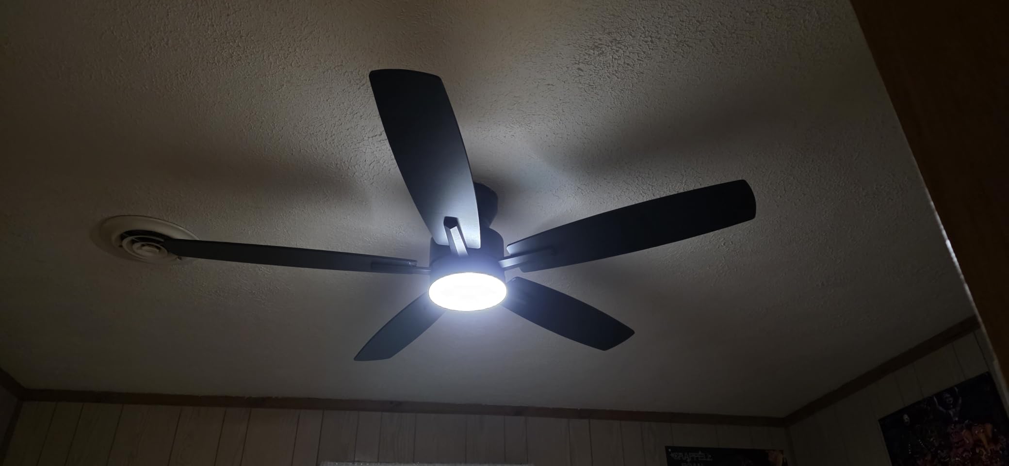 Ohniyou 52'' Low Profile Ceiling Fan with Lights, Remote/APP Control, Black customer photo 1