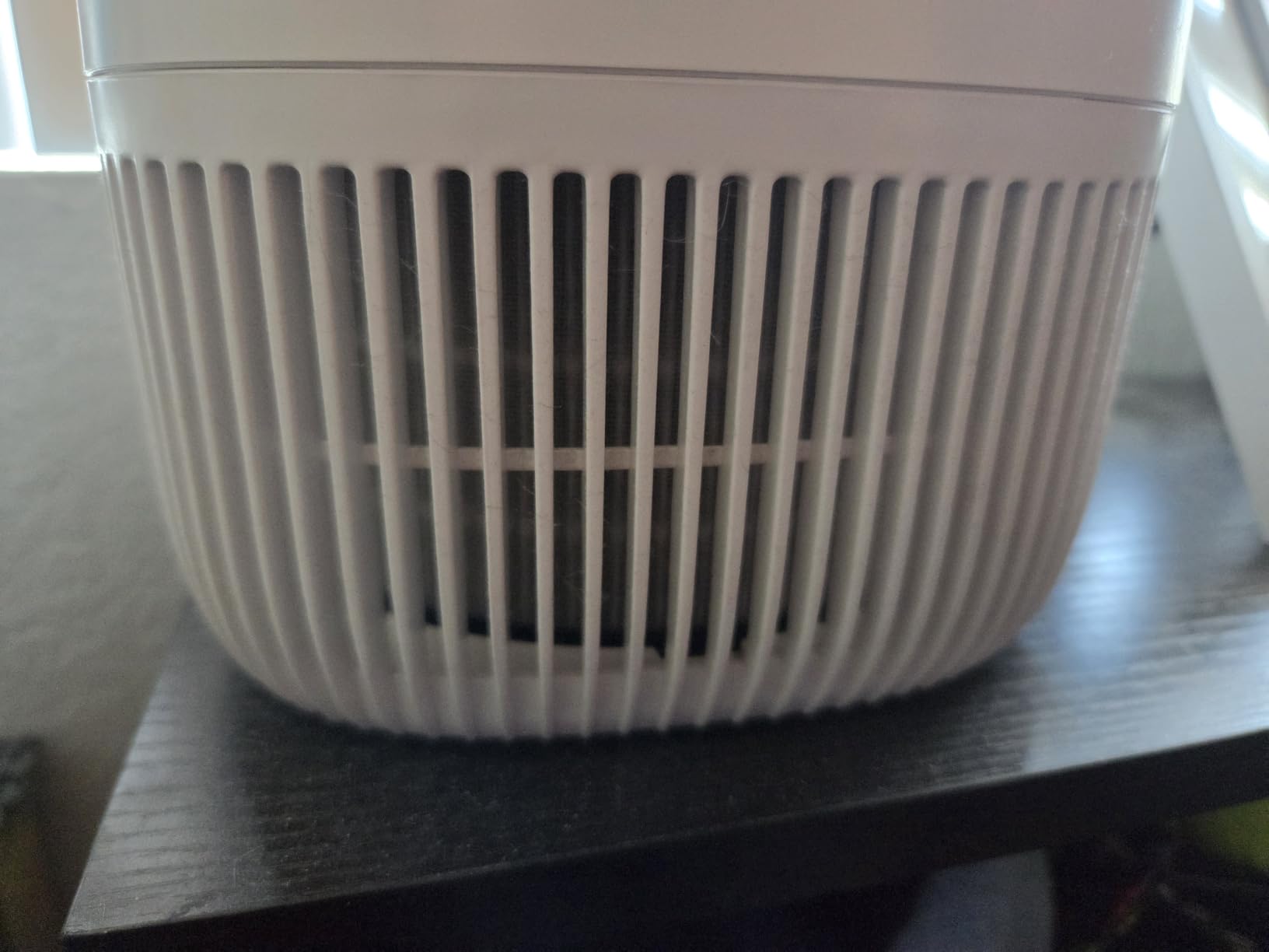 VOOPNU Air Purifiers for Home, High Efficiency Filter Up to 1076 Ft², White customer photo 1