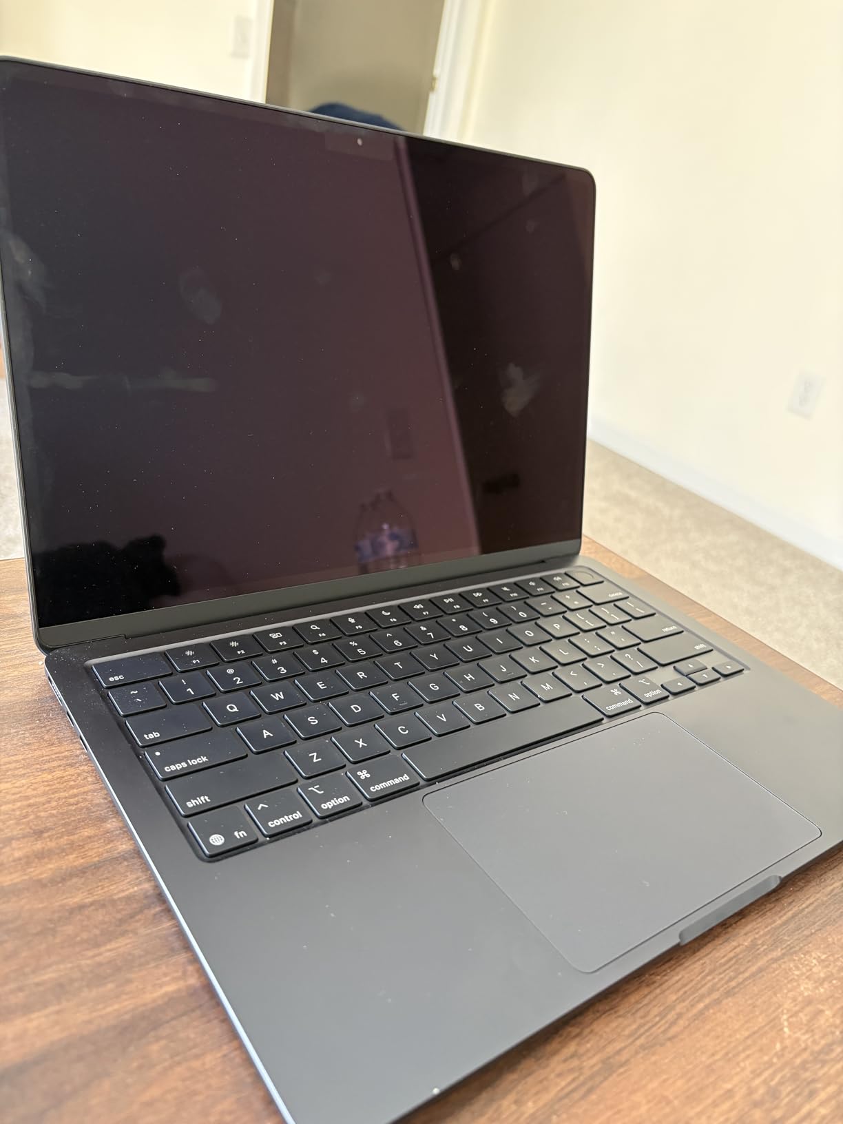 Apple 2025 MacBook Air 13-inch Laptop with M4 chip: Built for Apple Intelligence, 13.6-inch Liquid Retina Display, 16GB Unified Memory, 256GB SSD Storage, 12MP Center Stage Camera, Touch ID; Silver customer photo 2