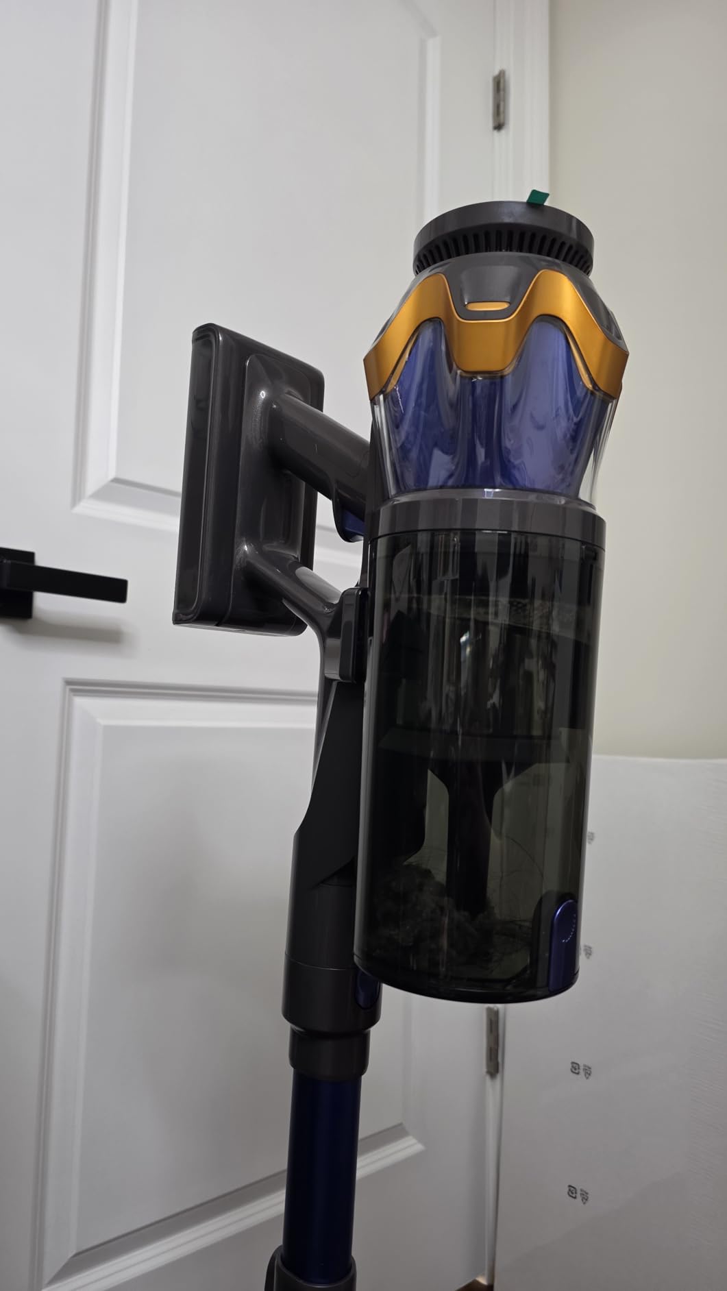 Cordless Vacuum Cleaner, Upgraded 650W 55KPA 70Mins Cordless Stick Vacuum Cleaner with Self-Standing and Touch Screen, Anti-tangle Wireless Vacumm, Vacuum Cleaners for Home/Pet Hair/Carpets/Floors customer photo 1