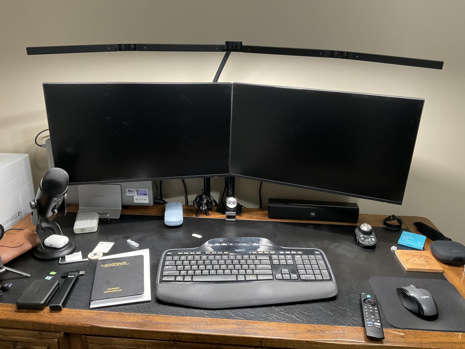 Adjustable LED Desk Lamp with Clamp & Remote, Wide 4-Head | Eye-Caring CRI95+, Stepless Dimming & Color Temp Control, Flexible Neck, 5-Mode, For Reading, Crafting customer photo 1