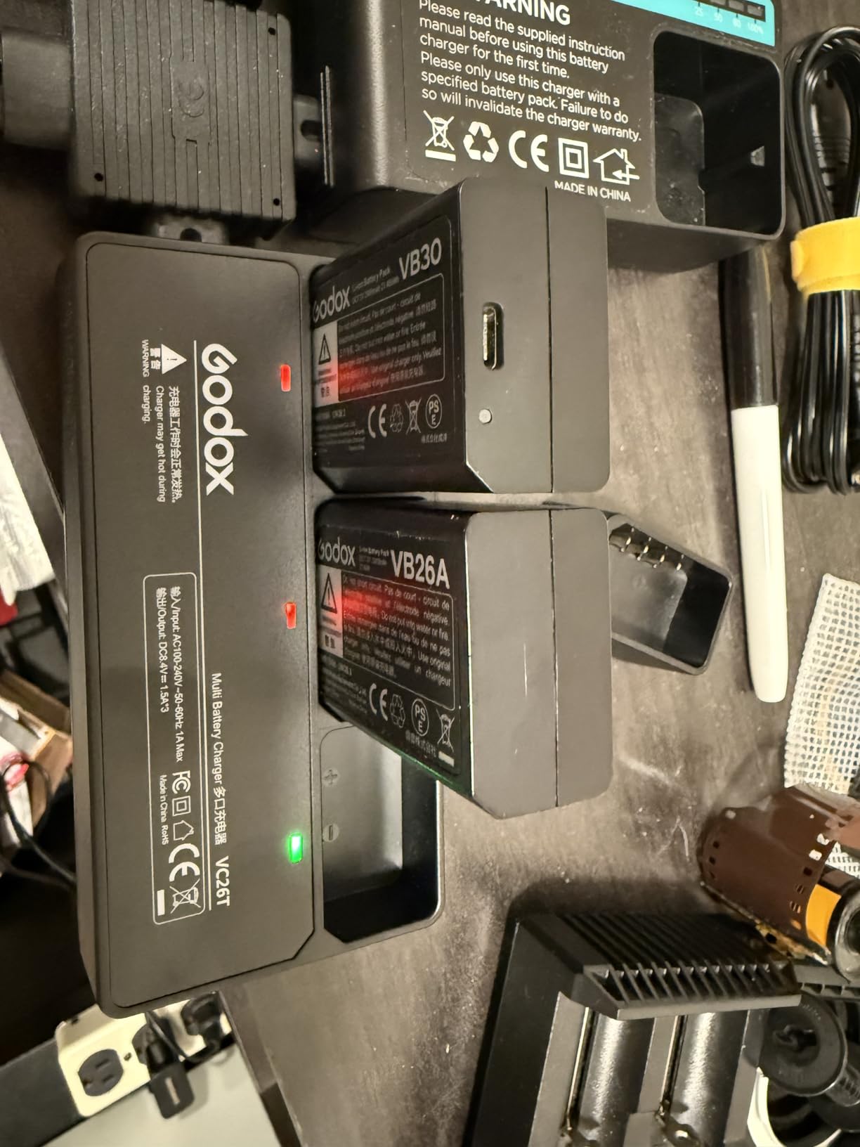 GODOX VC26T Triple Battery Charger Kit, for Godox VB26A VB26B VB30 Battery | With an LED Indicator Light, Overcharge Protection, Suitable for Godox V1 V1Pro V100 AD100Pro V860III V850III MF-R76 Flash customer photo 1