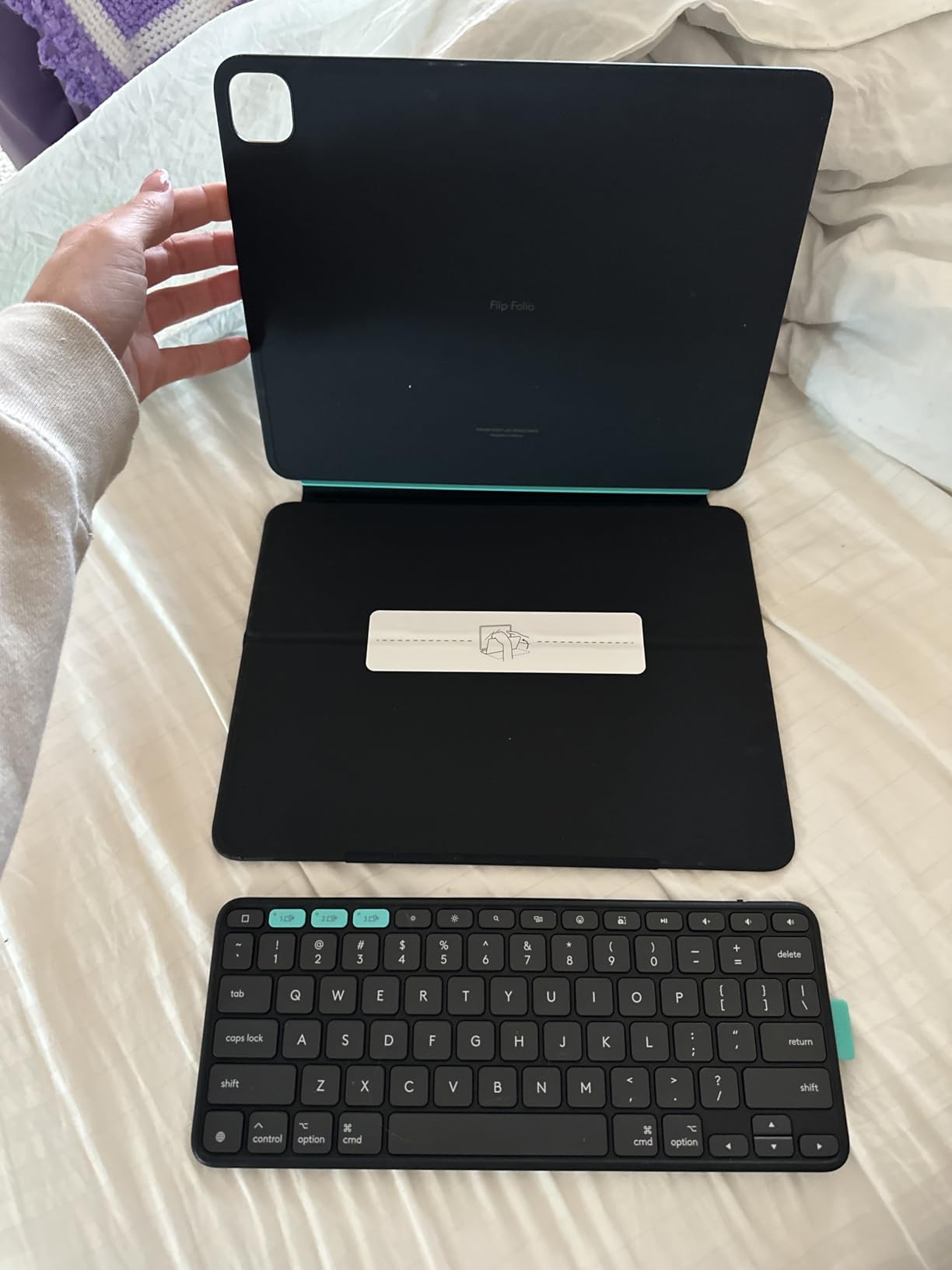 Logitech Flip Folio Keyboard Case 13-inch iPad Pro and Air - Midnight Black customer photo 2