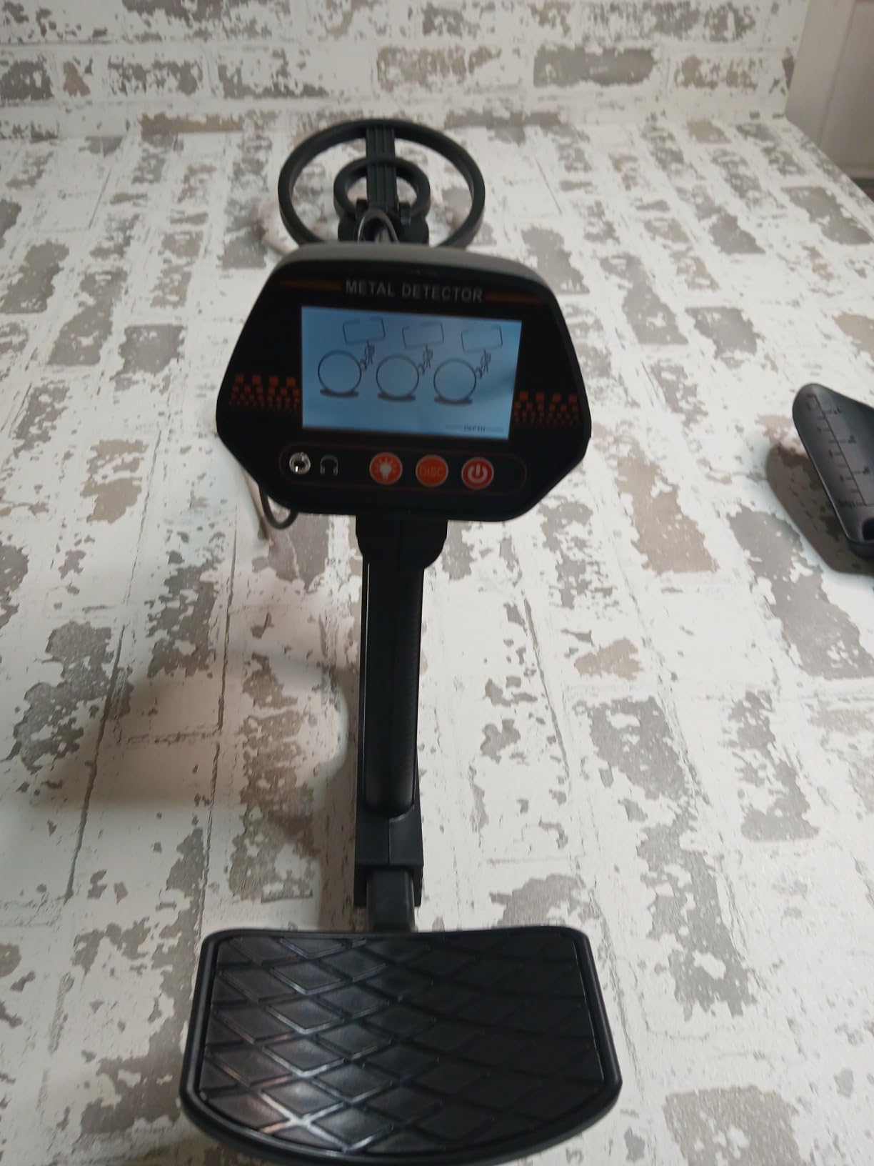 Metal Detector for Kids, Easy to use, Fun LCD Display, Lightweight & Adjustable Kids Metal Detector, 8