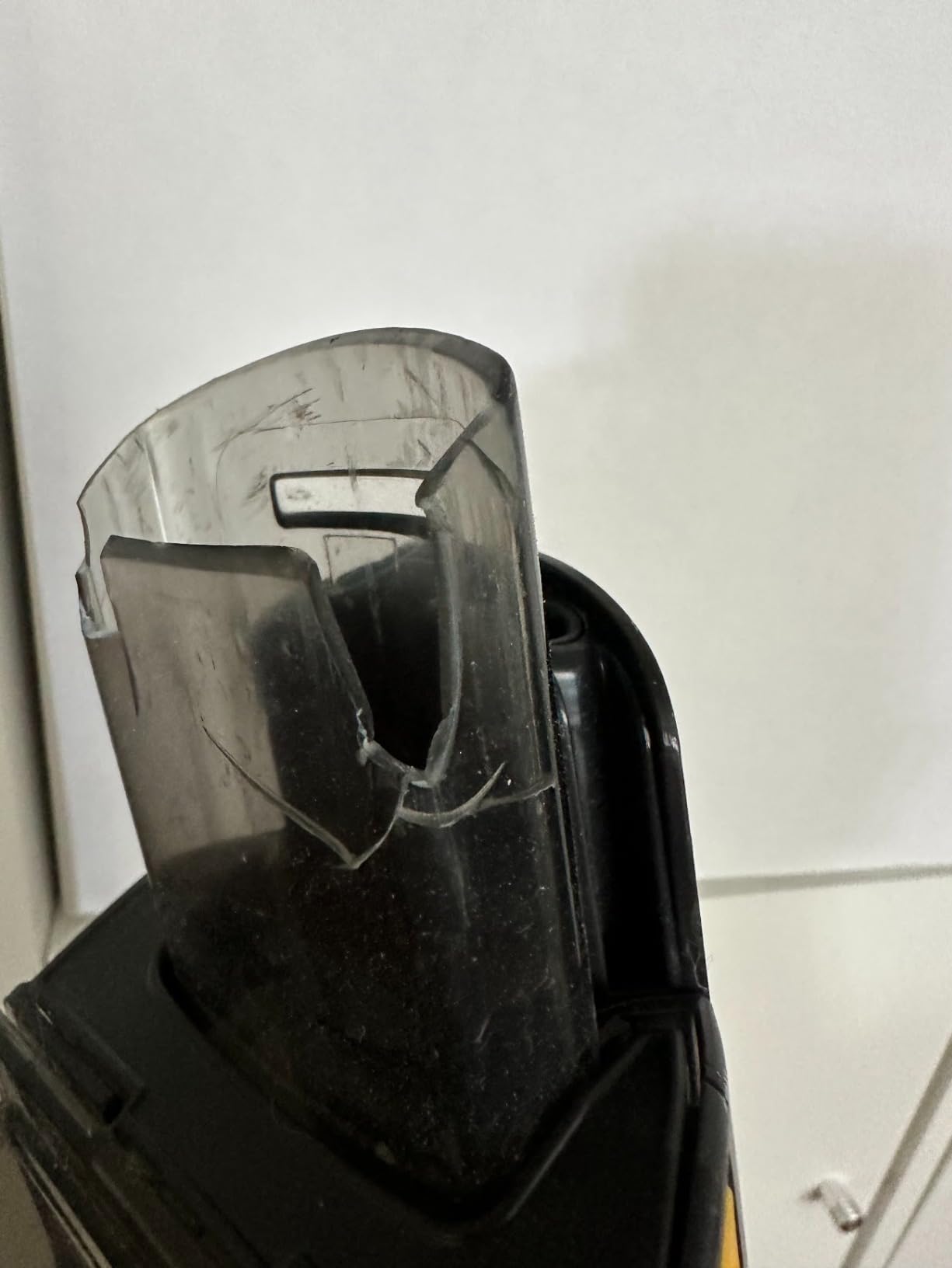 Shark Cyclone PET Handheld Vacuum, Pearl White, AA701 customer photo 1