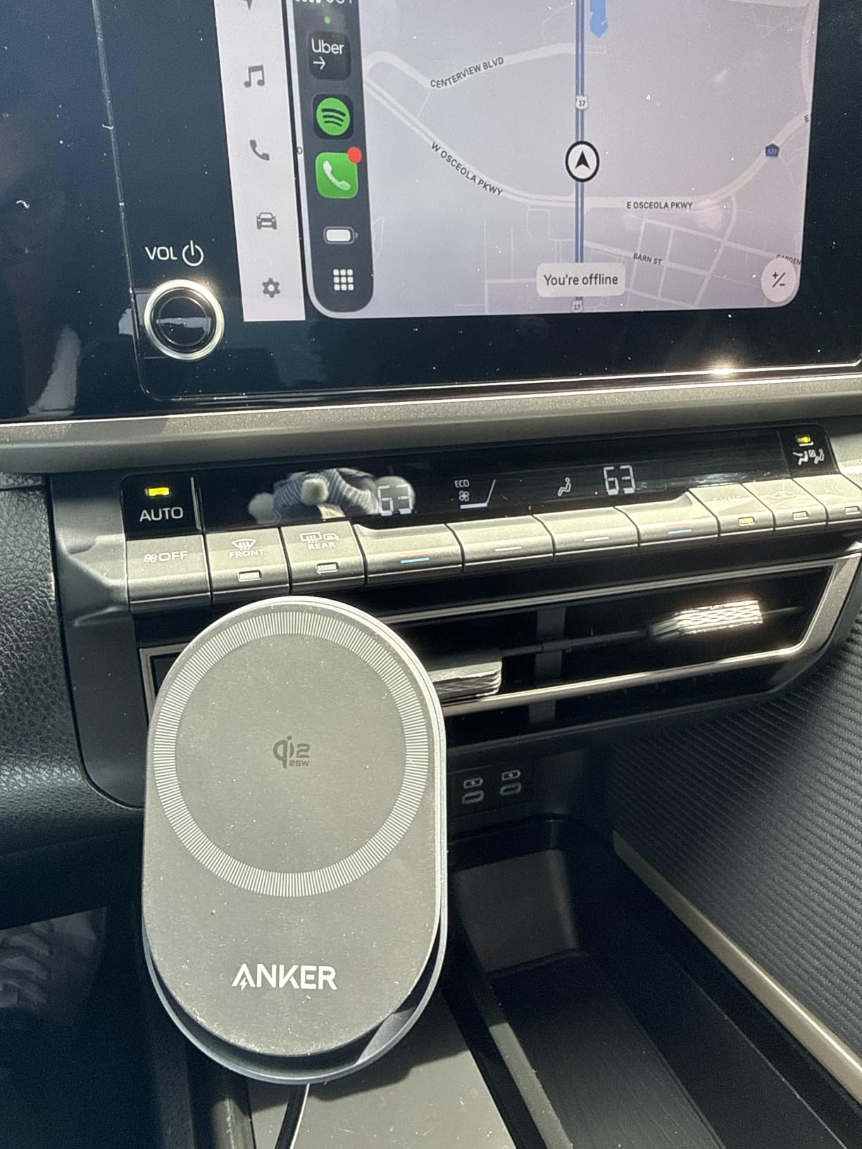 Anker Prime Qi2 25W MagSafe Compatible Wireless Car Charger Mount, AirCool Phone Holder with Vent Clip and Fast Power, for iPhone 17-12 Series (Adapter Included) customer photo 2