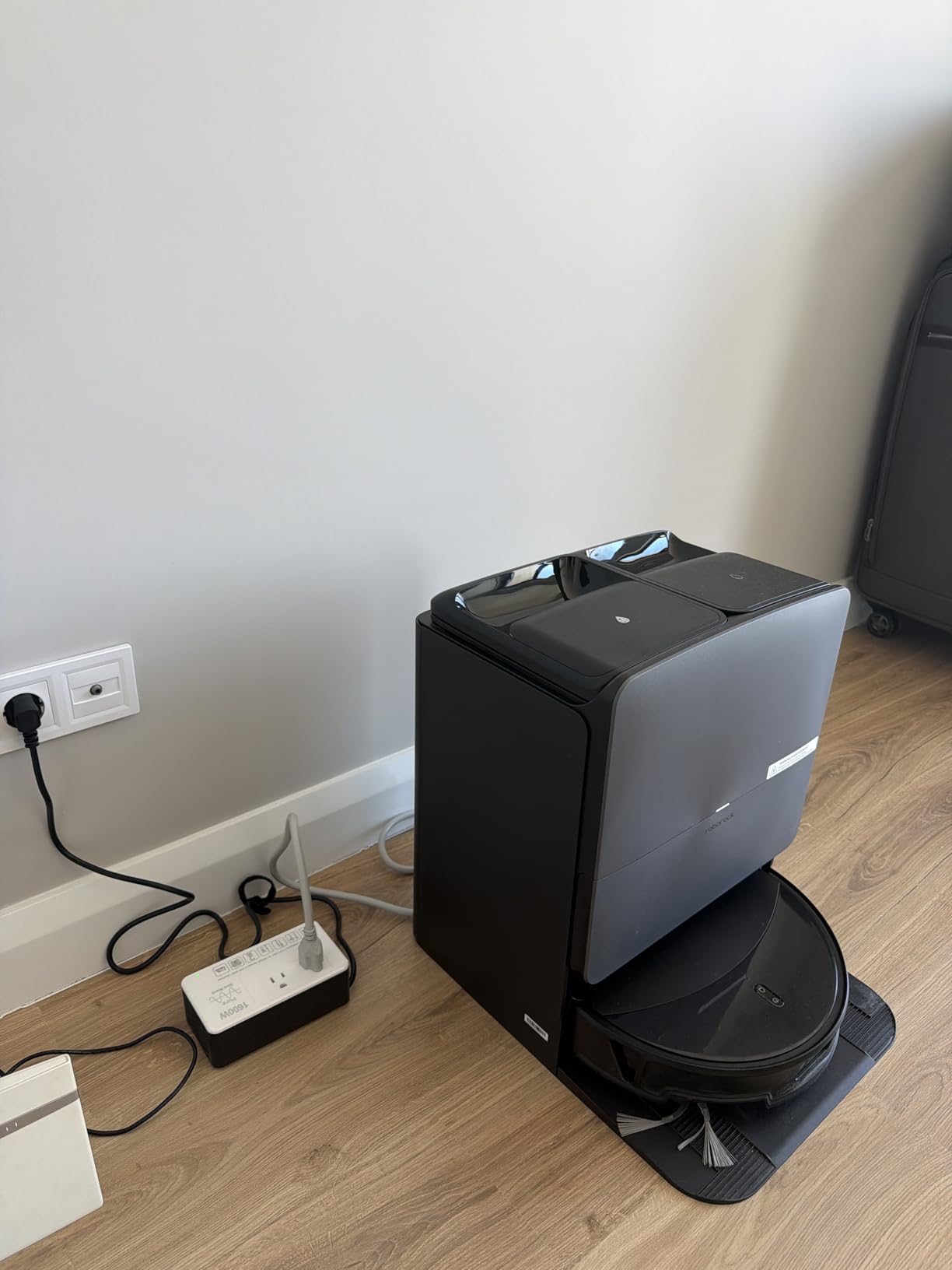 HYTED 1600W 220V to 110V Converter, No Load-Type Restrictions - Plug & Play customer photo 1
