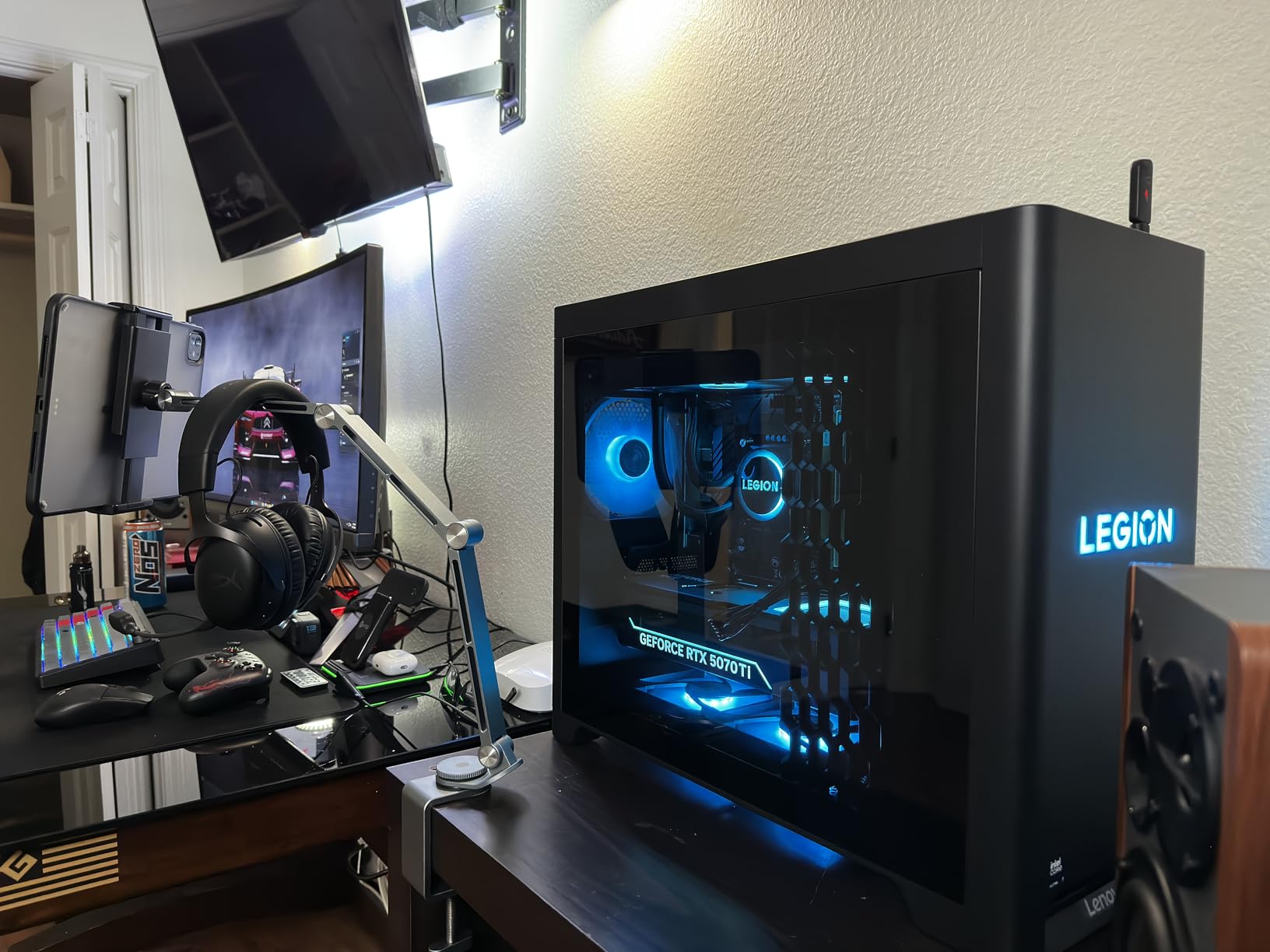 Lenovo Legion Tower 5i – AI-Powered Gaming PC - Intel® Core Ultra 7 265F Processor – NVIDIA® GeForce RTX™ 5070 Ti Graphics – 32 GB Memory – 1 TB Storage – 3 Months of PC GamePass customer photo 1
