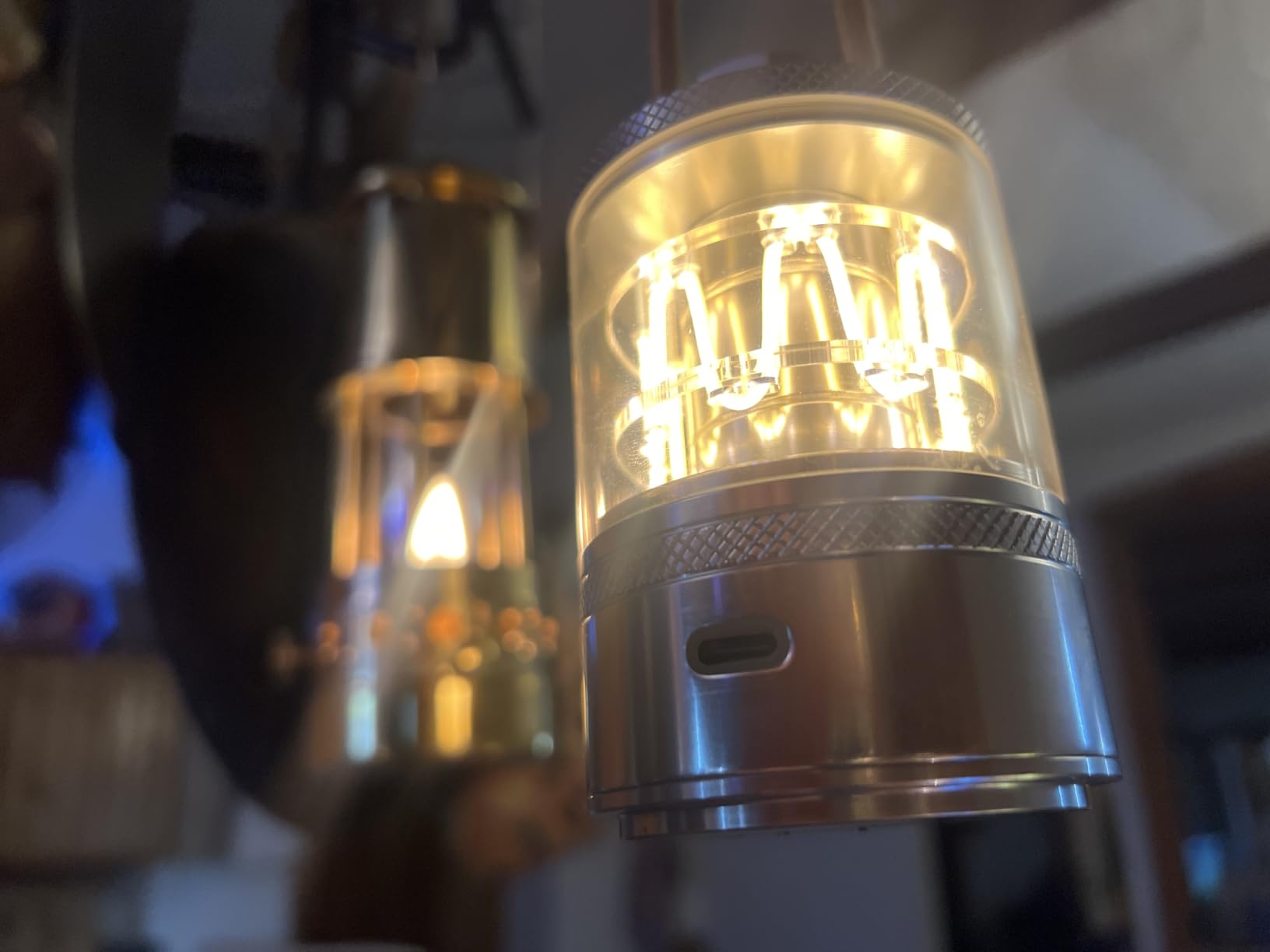 ZOOOBELIVES Vintage Aluminum Camping Lantern Light - Dimmable Warm Glow Lamp, Handcrafted Alloy, USB-C 72H Runtime, IPX4 Waterproof for Hiking, Backpacking & Glamping | LumiSummit customer photo 2