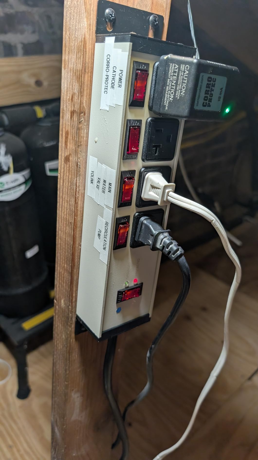 CCCEI 12 Gauge Heavy Duty Surge Protector, Yellow, 6FT, 1 customer photo 1