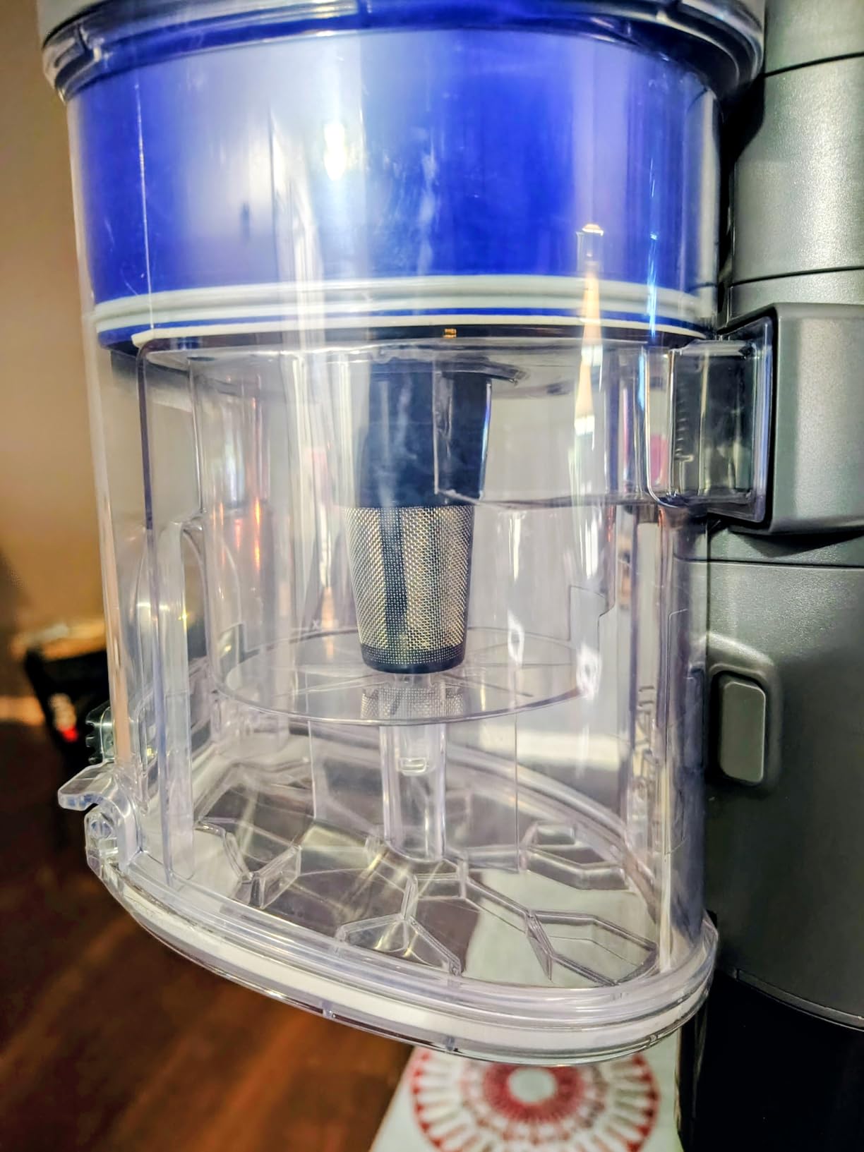 Shark PowerPro Reveal Plus Cordless Vacuum Cleaner - Charcoal - IZ376H customer photo 2