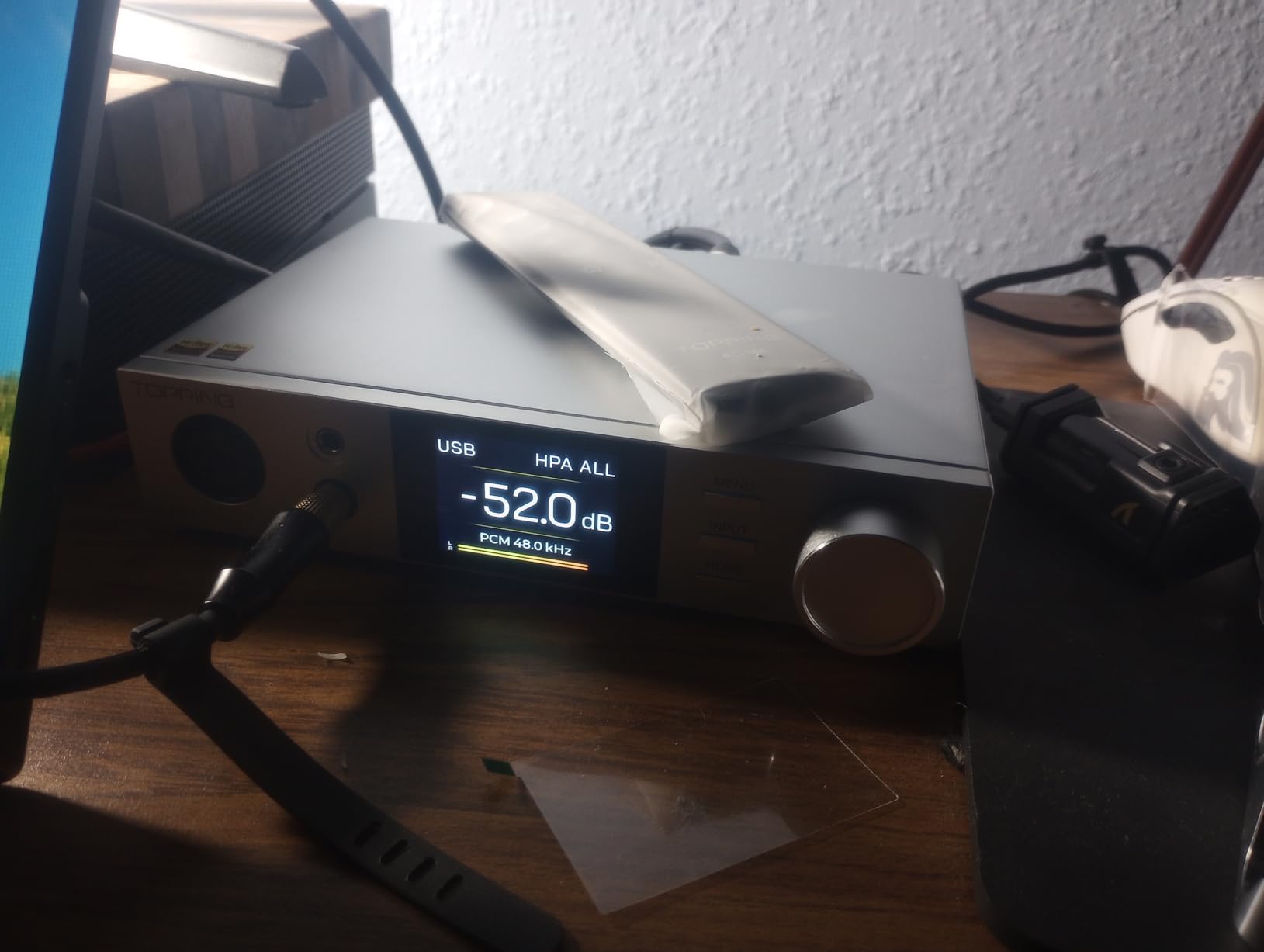 TOPPING DX5 II Hi-Res DAC & Headphone Amp Combo – Dual ES9039Q2M, X-Hybrid Amp, 10-Band PEQ, LDAC Bluetooth 5.1, 4.4mm Balanced & 6.35mm Headphone Output, Preamp Mode, 12V Trigger (White) customer photo 1