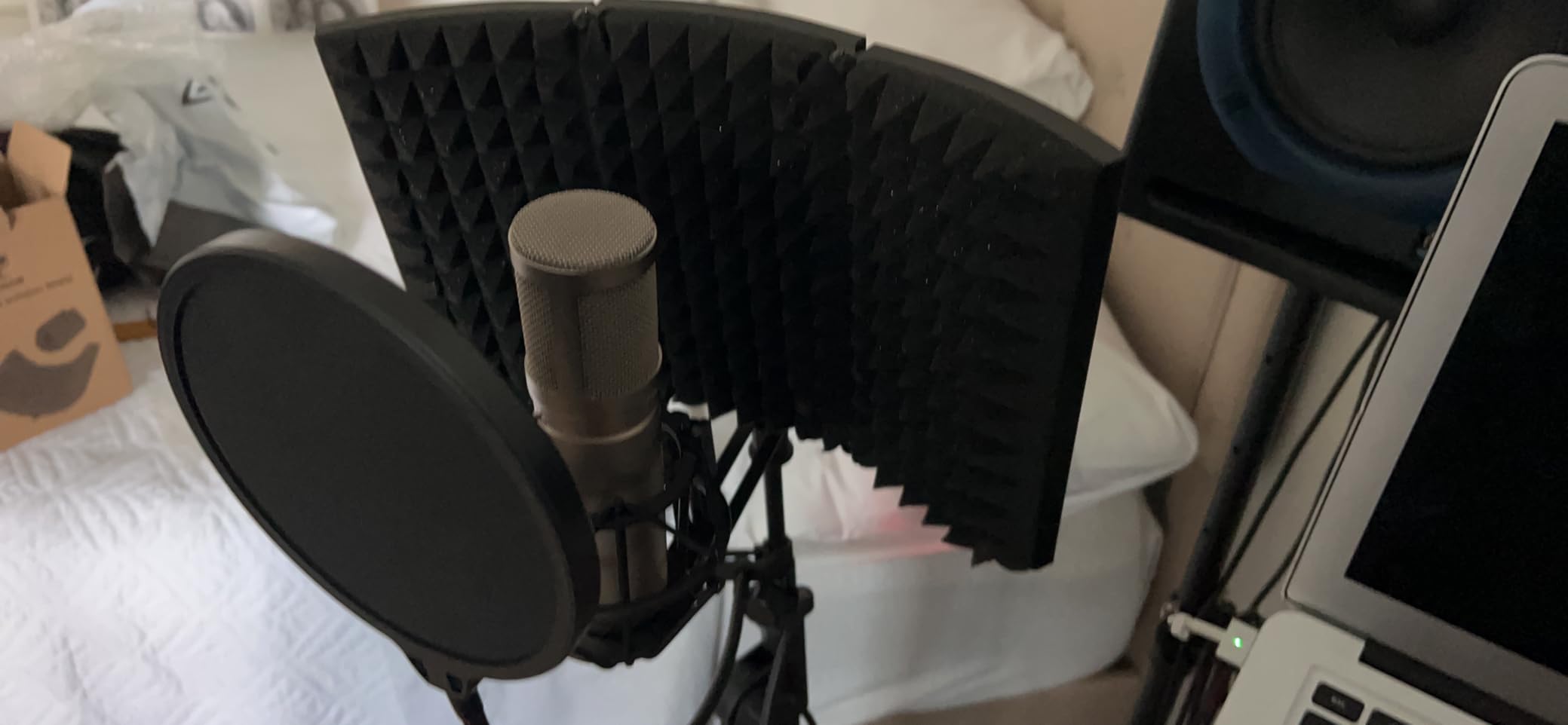 Microphone Pop Filter,Aokeo Mic Mask Shield,Three-layer Wind Pop Screen With Flexible 360° Gooseneck Clip Stabilizing Arm For All Microphone customer photo 2