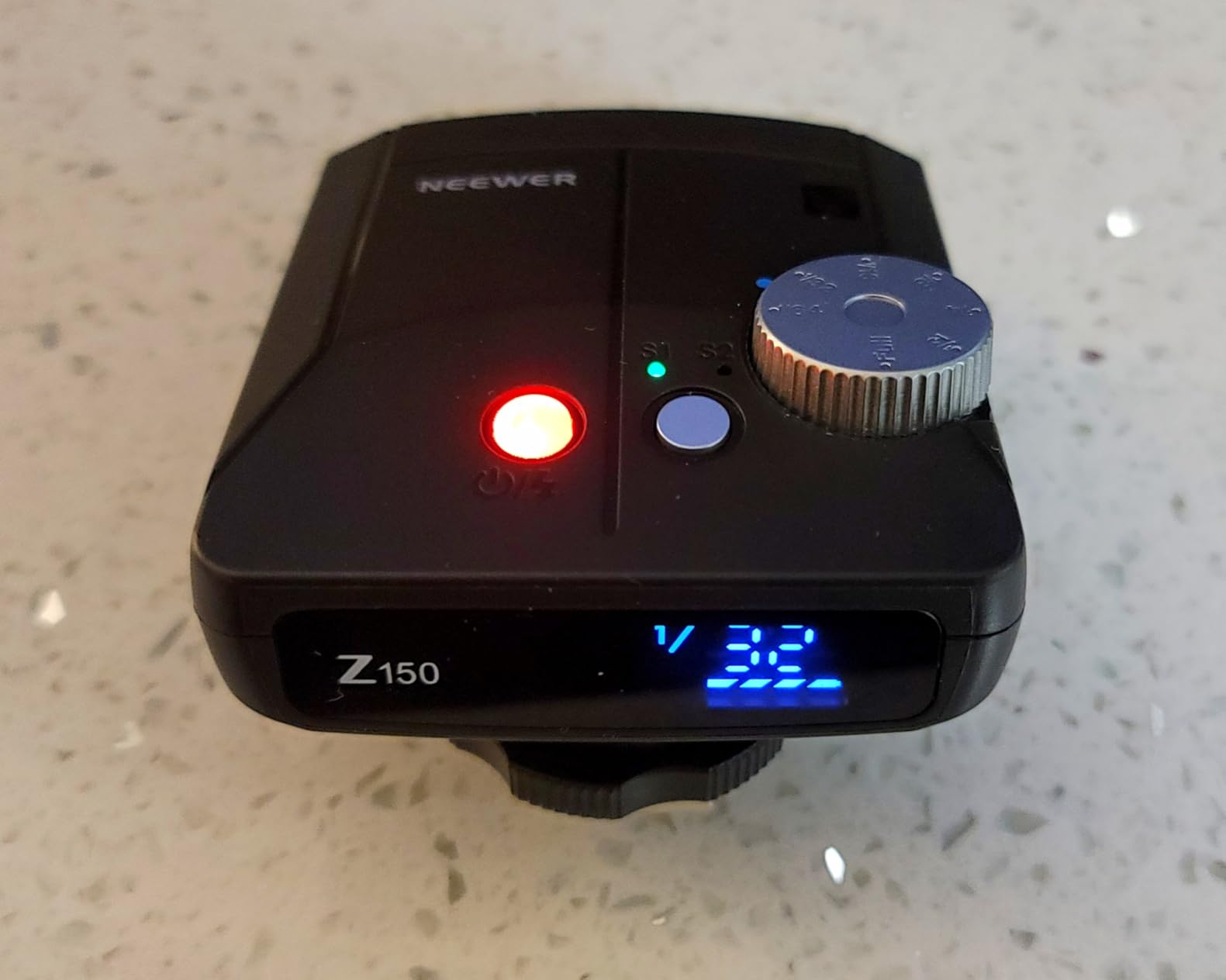 NEEWER Z150 Mini Camera Flash Speedlite, 20Ws GN15 1200mAh/640 Flashes/3.1s Recycle, Manual 1/64-1/1 Power, Compatible with Canon Nikon Sony Fuji with Universal Single Contact Hot Shoe Mount, No TTL customer photo 1